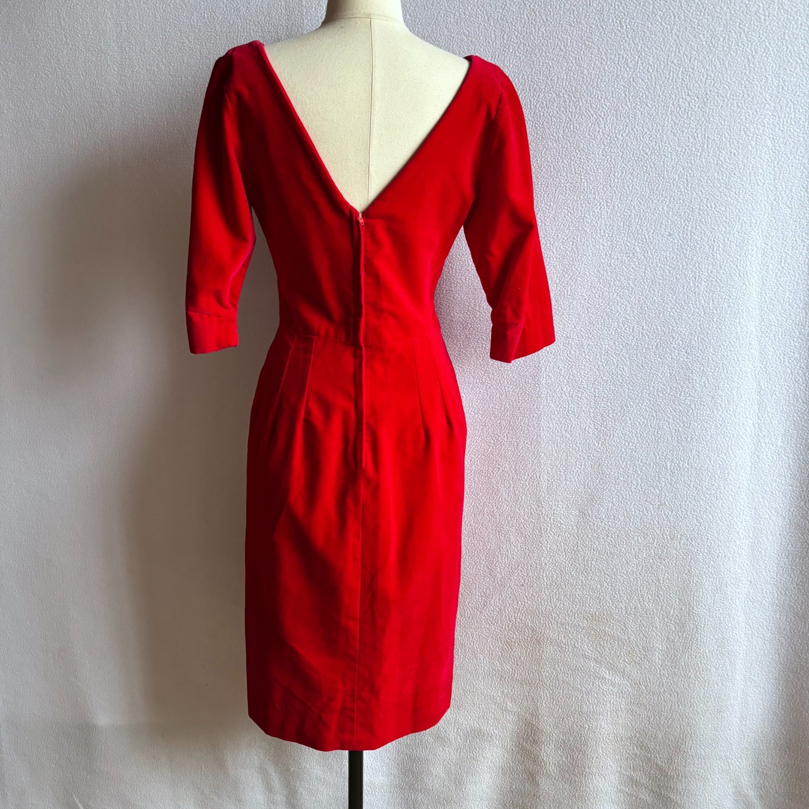 Vintage 1950s 1960s Red Velveteen Curvy Sheath Dress S