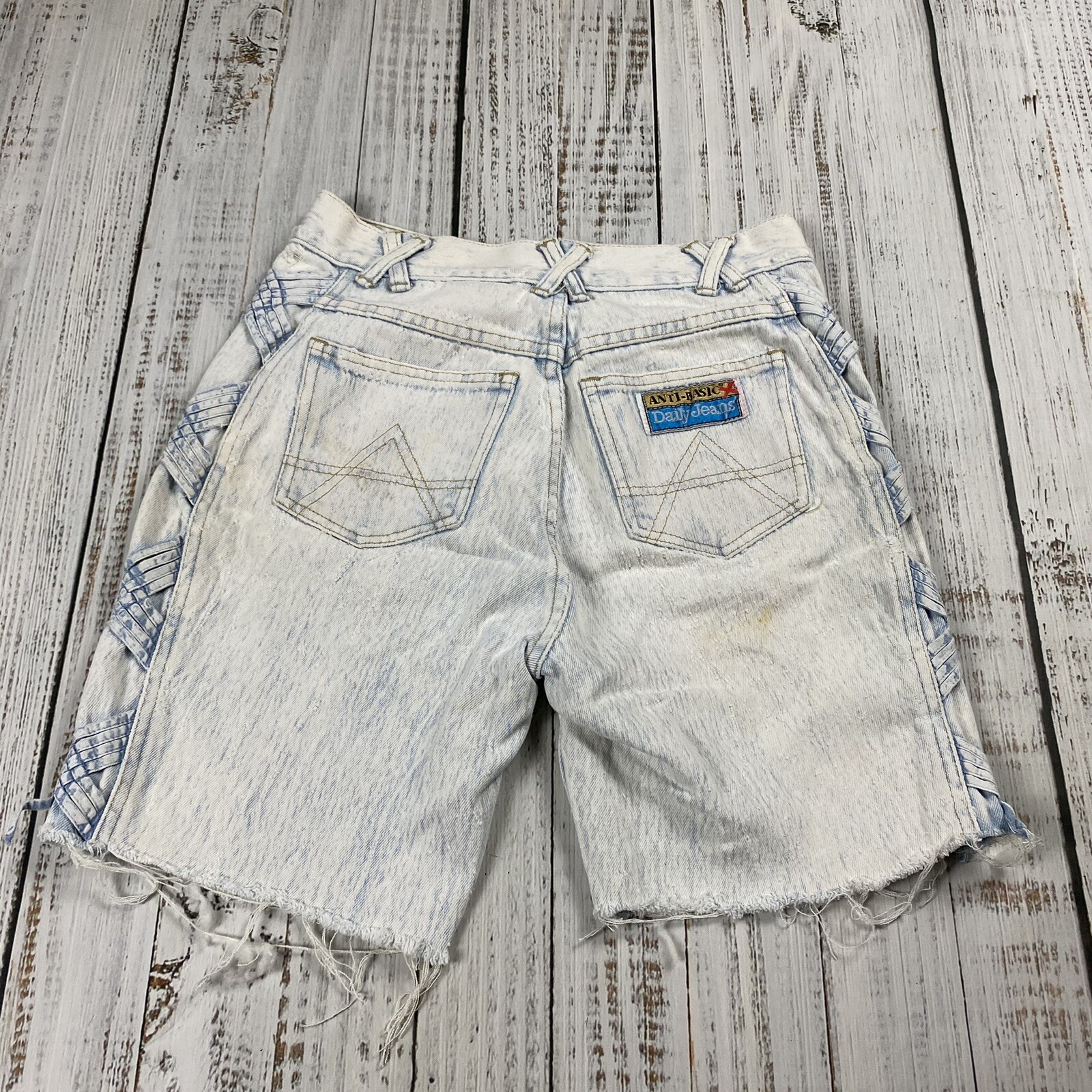 VTG 80S ANTI BASIC HIGH WAISTED CUT-OFF FREY HEM MOM SHORTS DENIM JORTS 9/10
