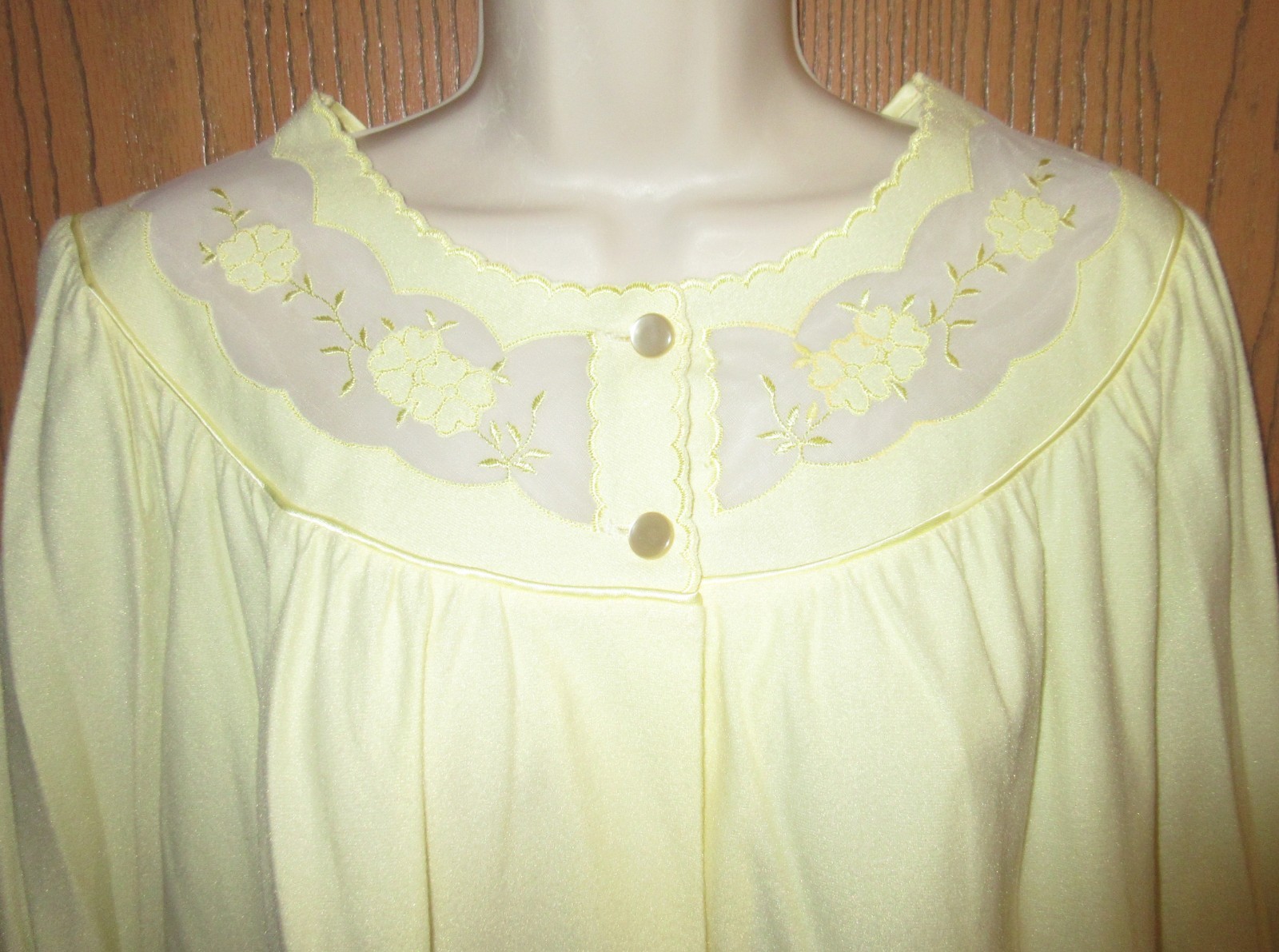 1960’s BED JACKET SCHRANK VANYLAIRE collection BRUSHED nylon WARM sz MEDIUM USA