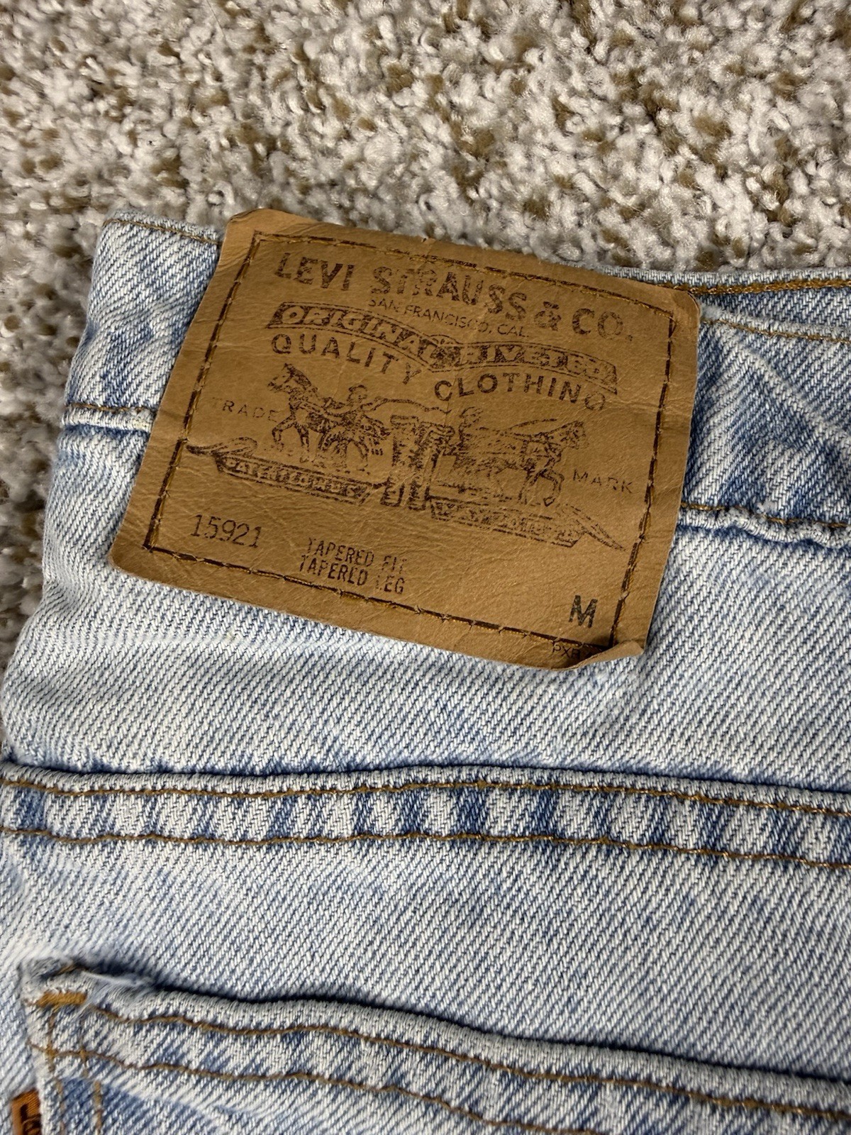 VINTAGE Levi’s 15921 Orange Tab Light Wash Tapered Fit High Rise Jeans Women’s M