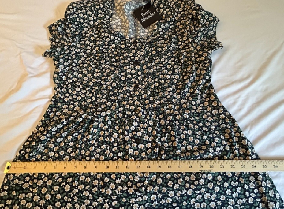 BRETT ALIXANDER Vintage 80s NWT Women’s Size 16 Black Flowered Button Up Romper