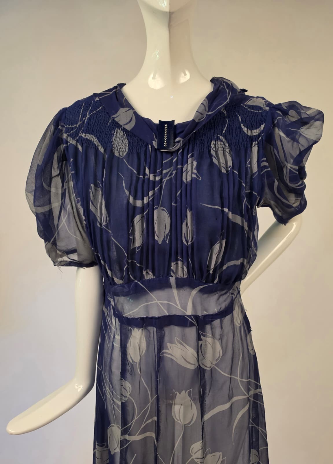 1930’S TULIP PRINT SILK CHIFFON DRESS W PUFF SLEEVES – AS ACQ