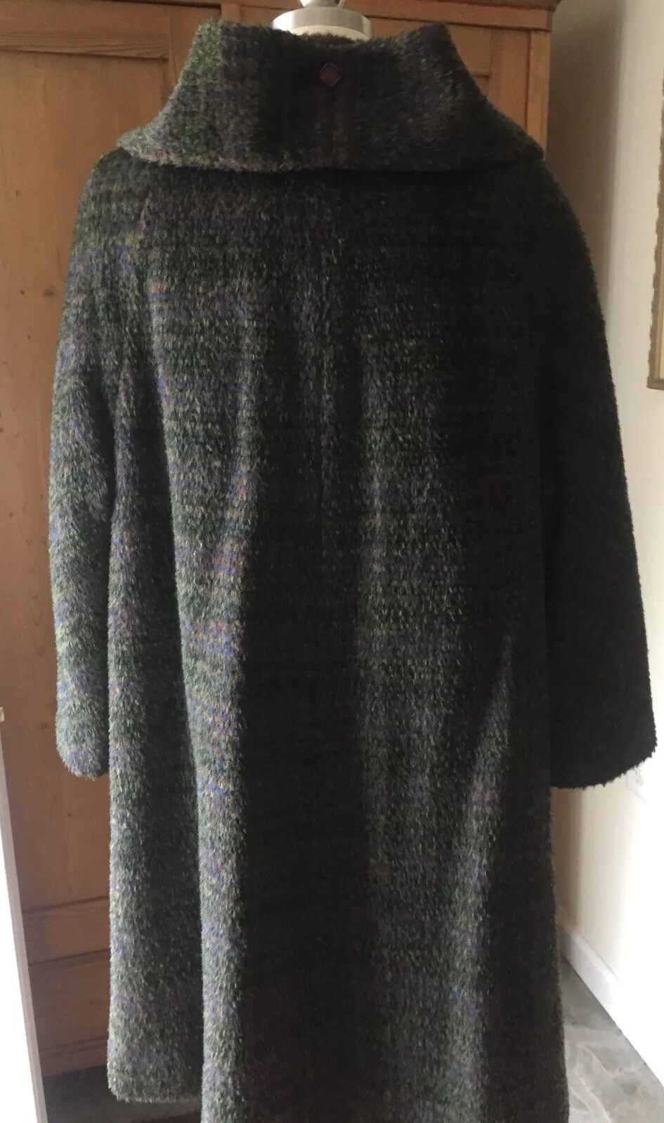 Stunning Vintage Shag Swing Coat w/ Fringe Trim Scarf Crude Buttons Bromleigh L