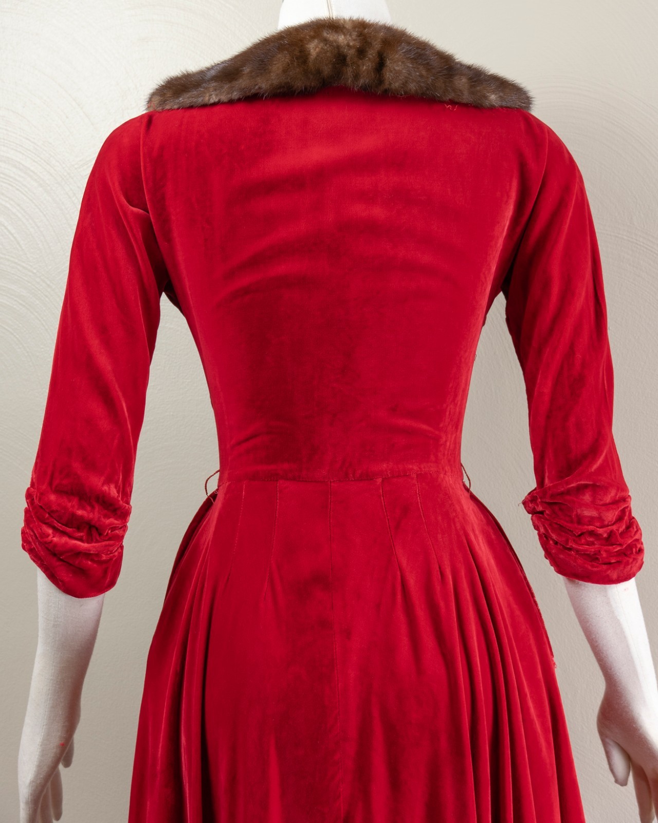 40s/50s Red Velvet Dressing Gown/Hostess Dress, Mink Trim Glam Loungewear, Small