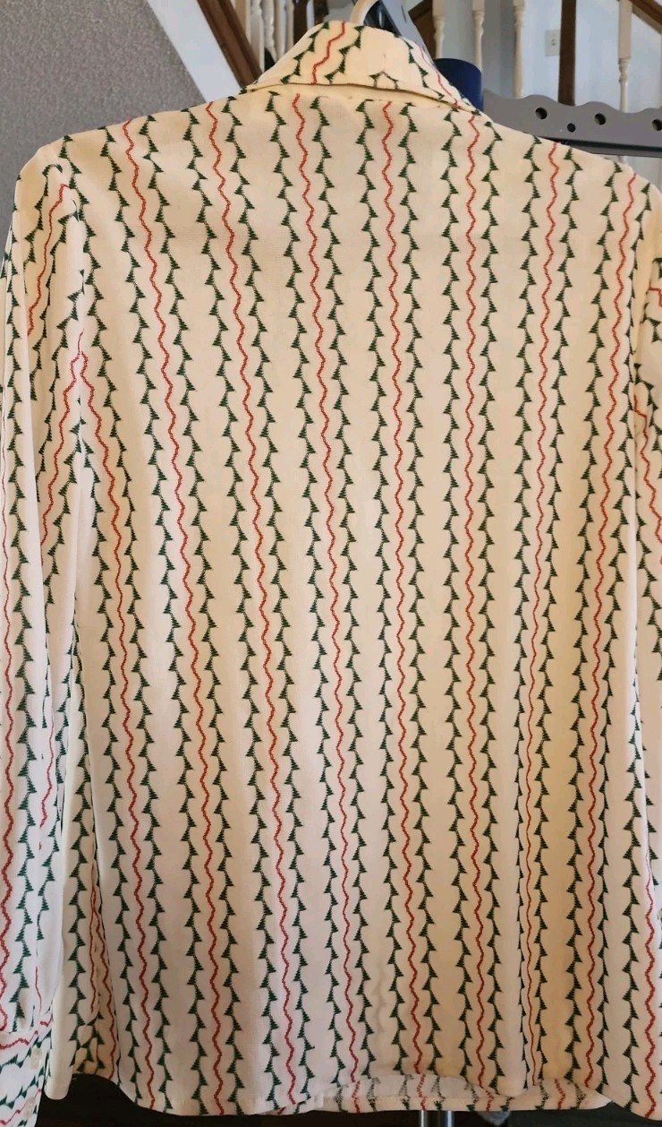 Vintage 1960s Dalton Cream Stylish Collared Blouse Buttons Size 4 Nice A400