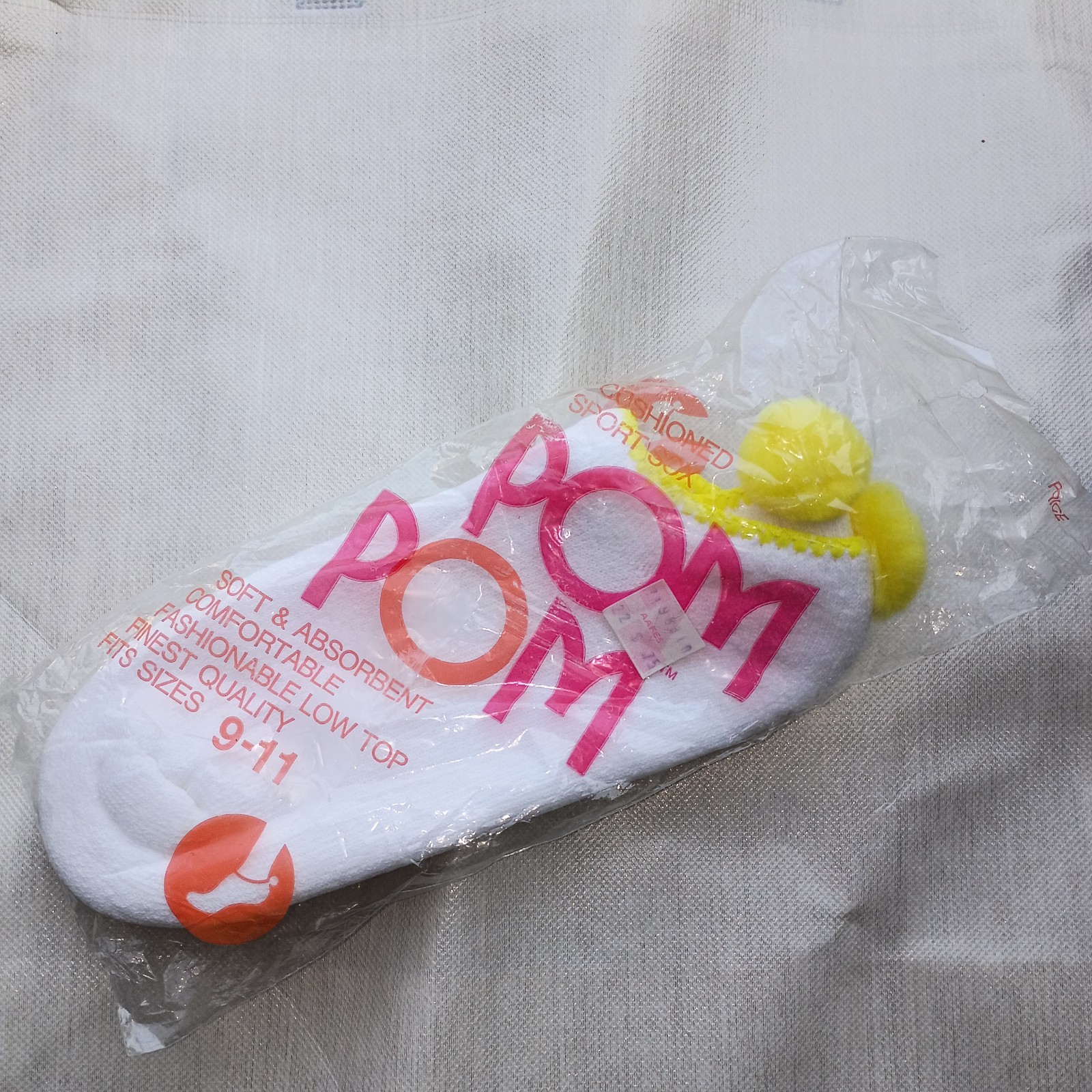 Vintage NOS Size 9-11 Ladies PomPoms Cushioned Sport Sock Yellow Poms 88% Cotton