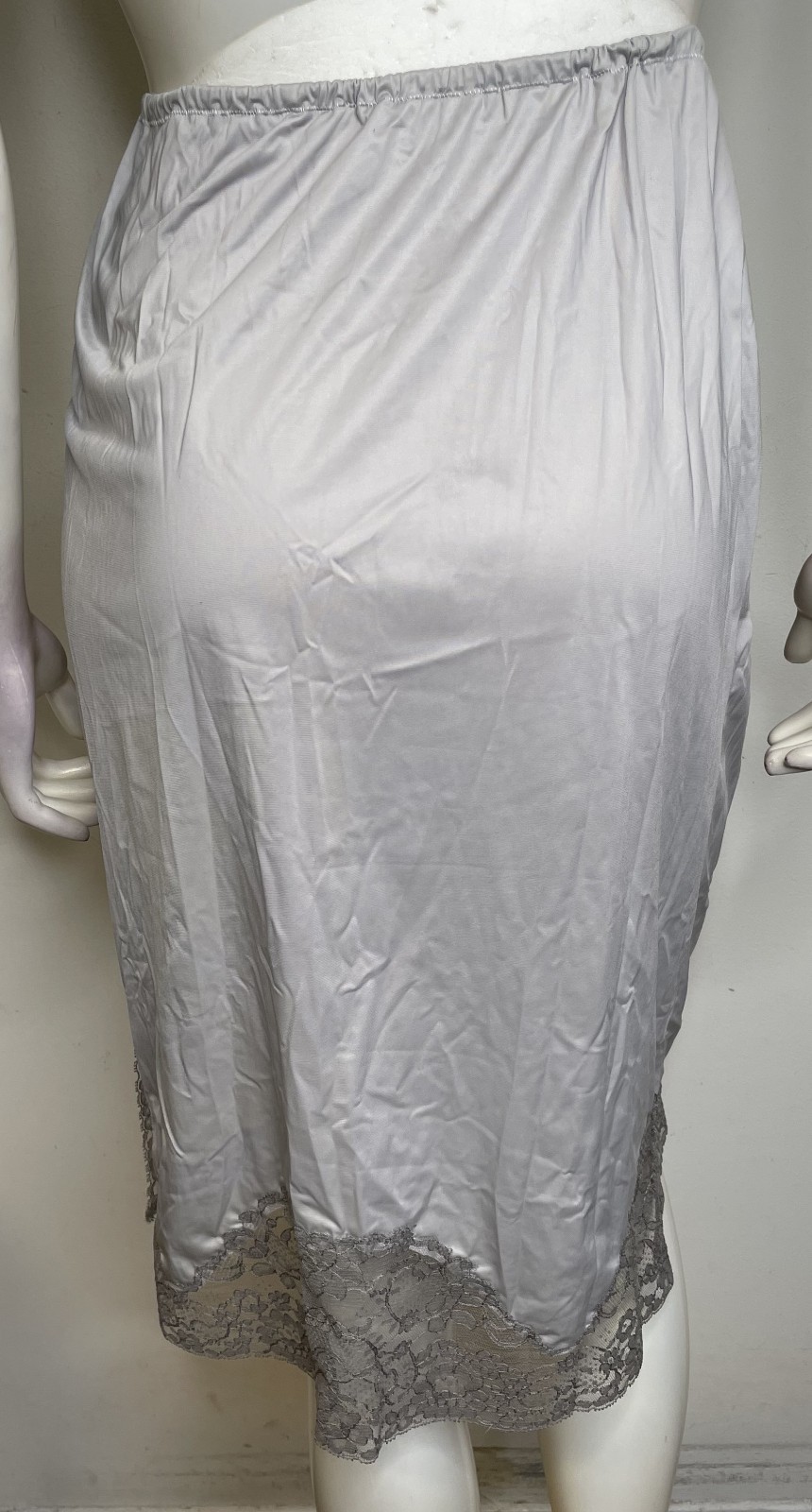 Vintage 40s 50s Van Raalte Gray Purple Half Slip M Lace Floral Satin Suavette