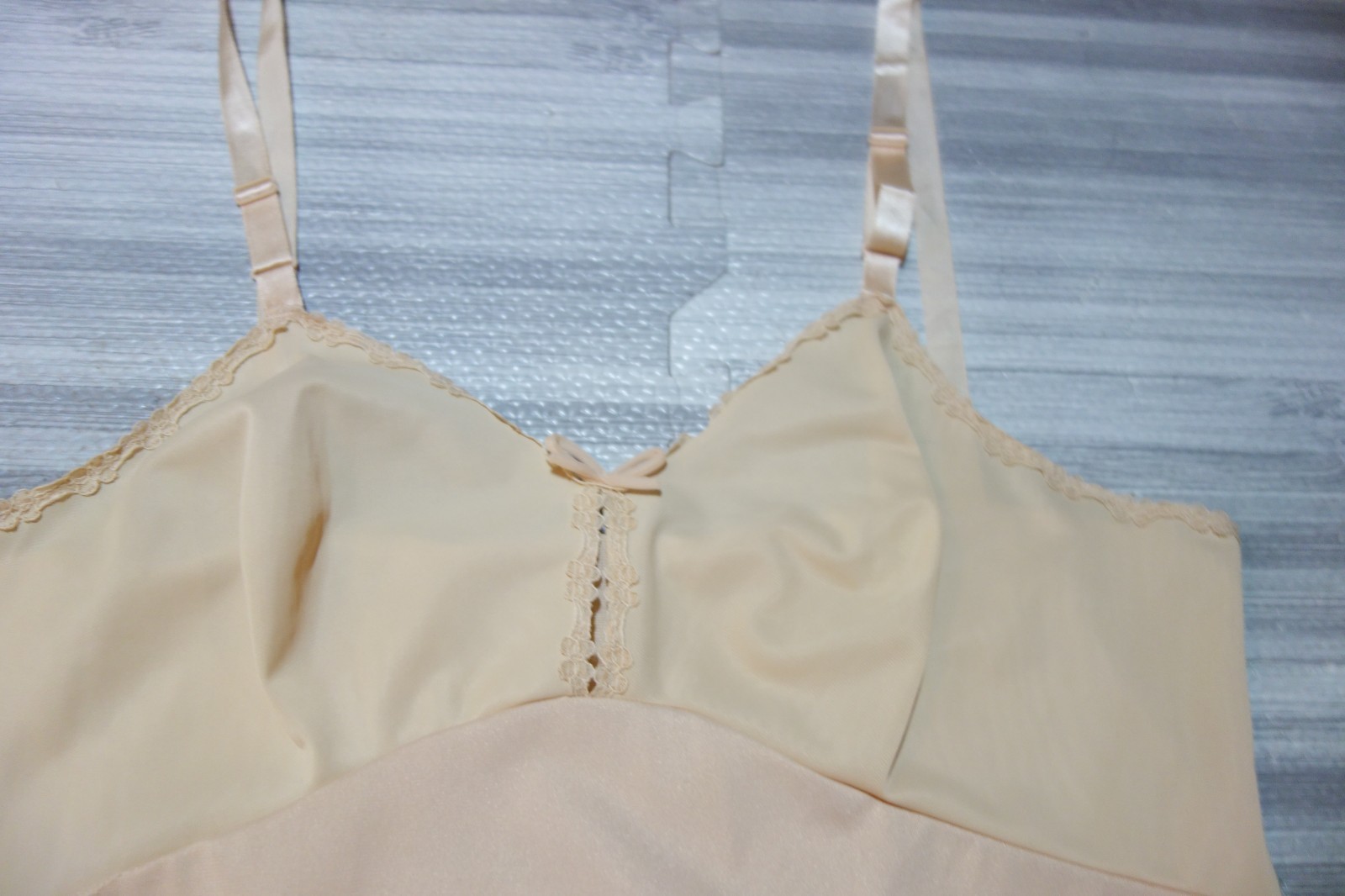 Vintage Olga Camisole Cami Nude Size 34 Freedom Front Style 930