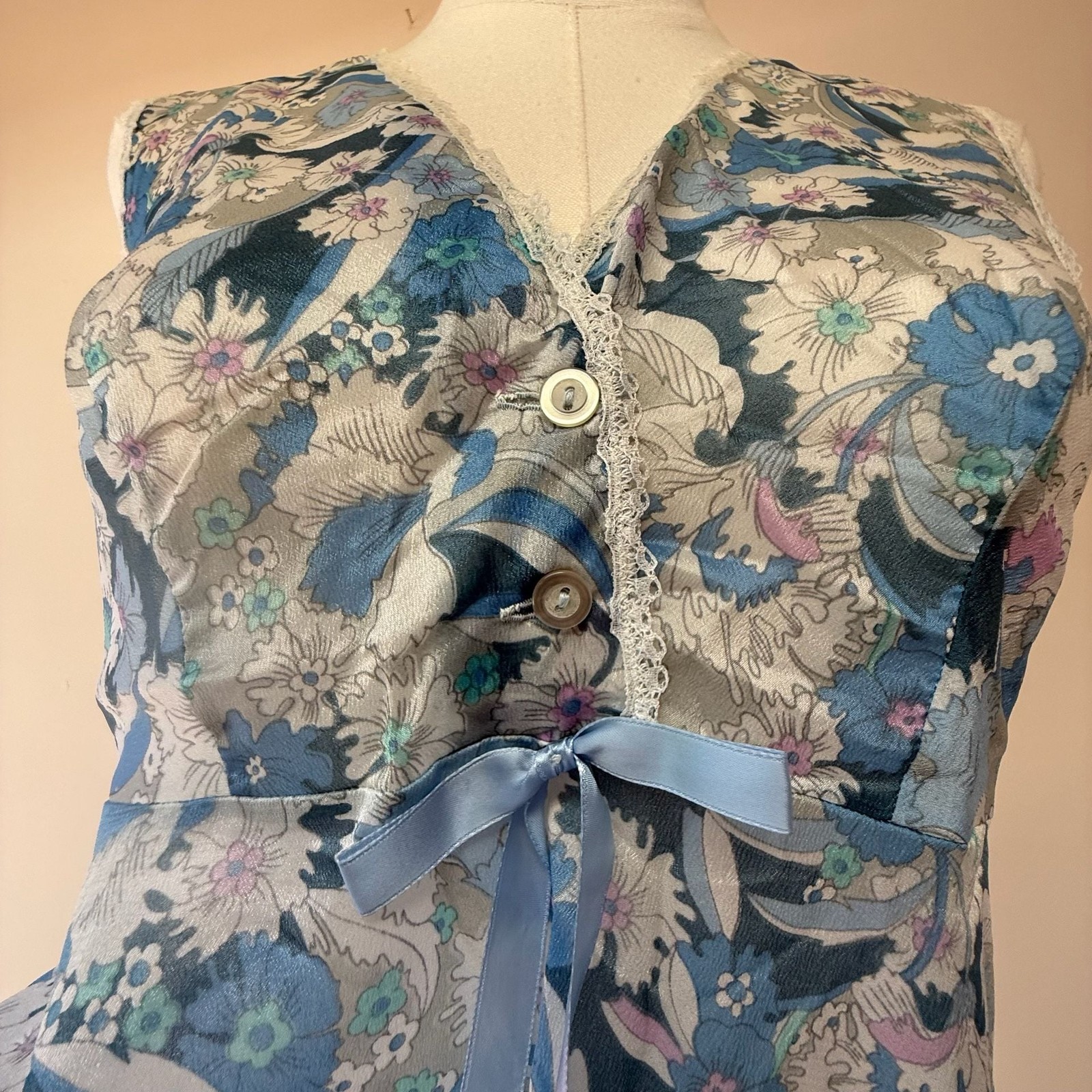 Vintage Floral Lace Trim Nightgown Blue White Chiffon Chemise Nightgown