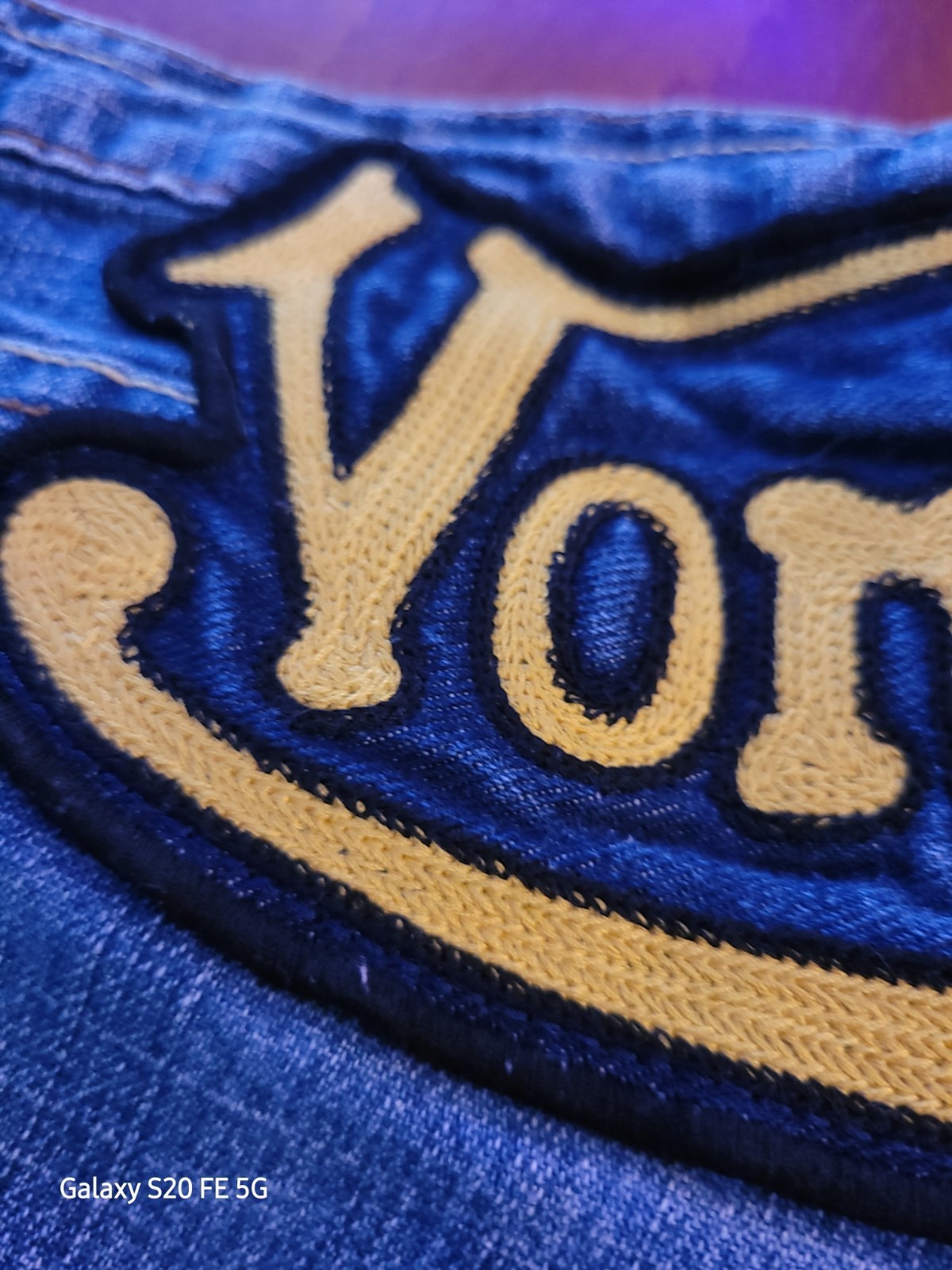 RARE Y2K Von Dutch Sz 29 Vintage Back Patch 90’s Jeans Distressed Wide Leg