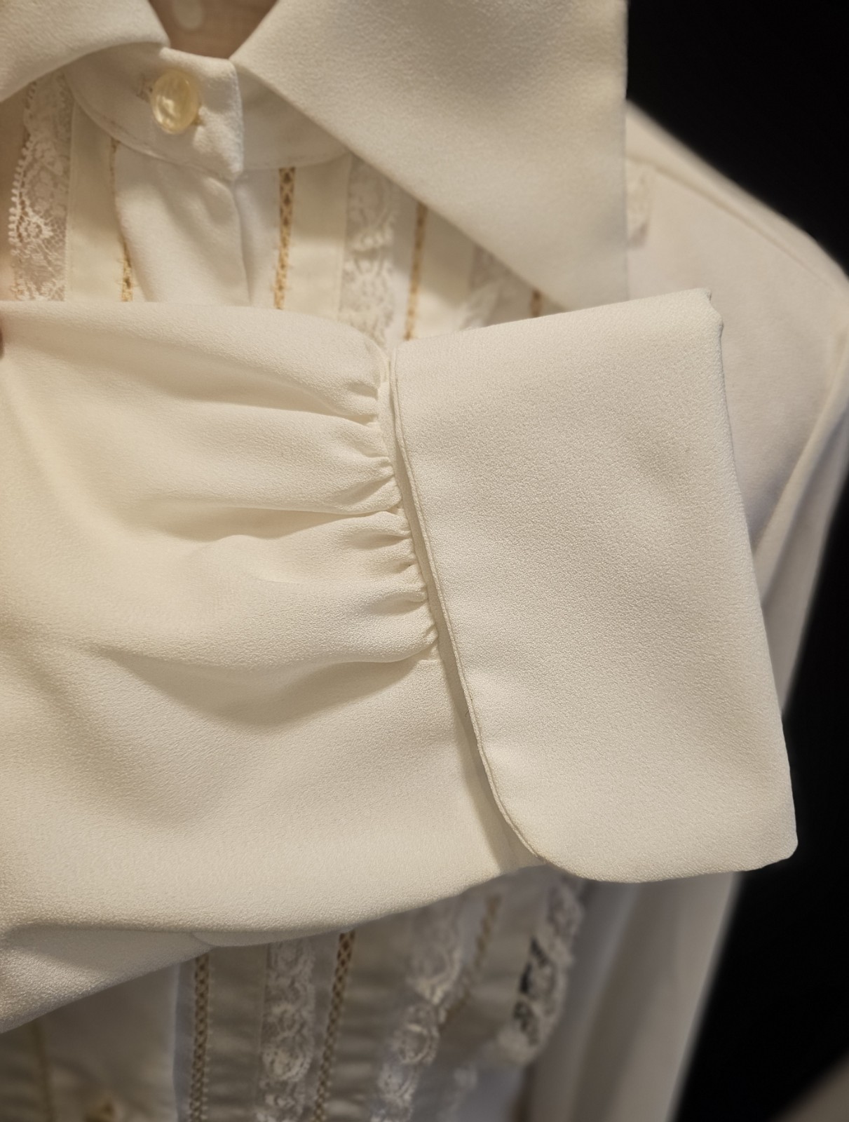 60s Vintage Lady Arrow, Lace & silk Ruffle and gold Detail, Long Cuffs Sz 10,