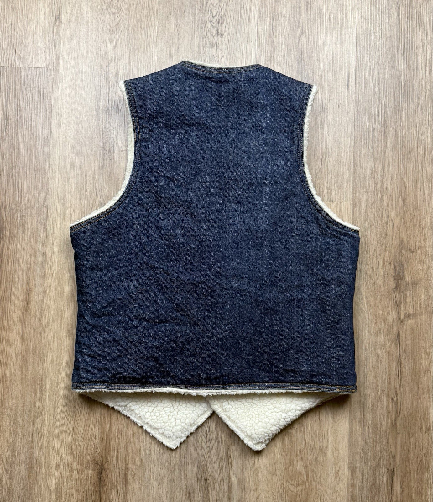 70s VINTAGE Levi’s Sherpa Denim Vest Size Medium Orange Tab Dark Wash USA Women