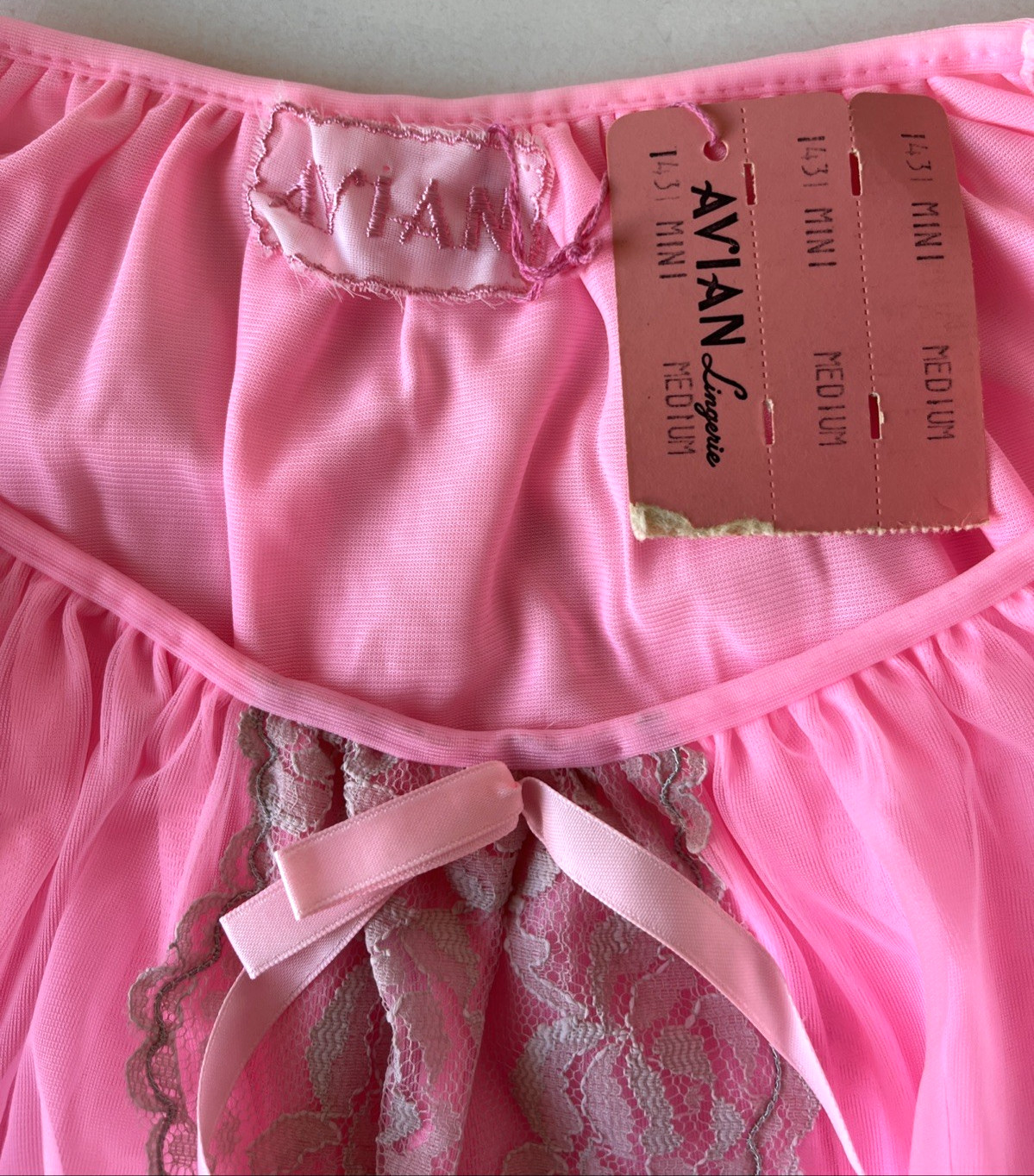 Vintage AVIAN Pink Nylon Nightgown Mini Sheer Chiffon Sleeves Lace S/M NOSWT