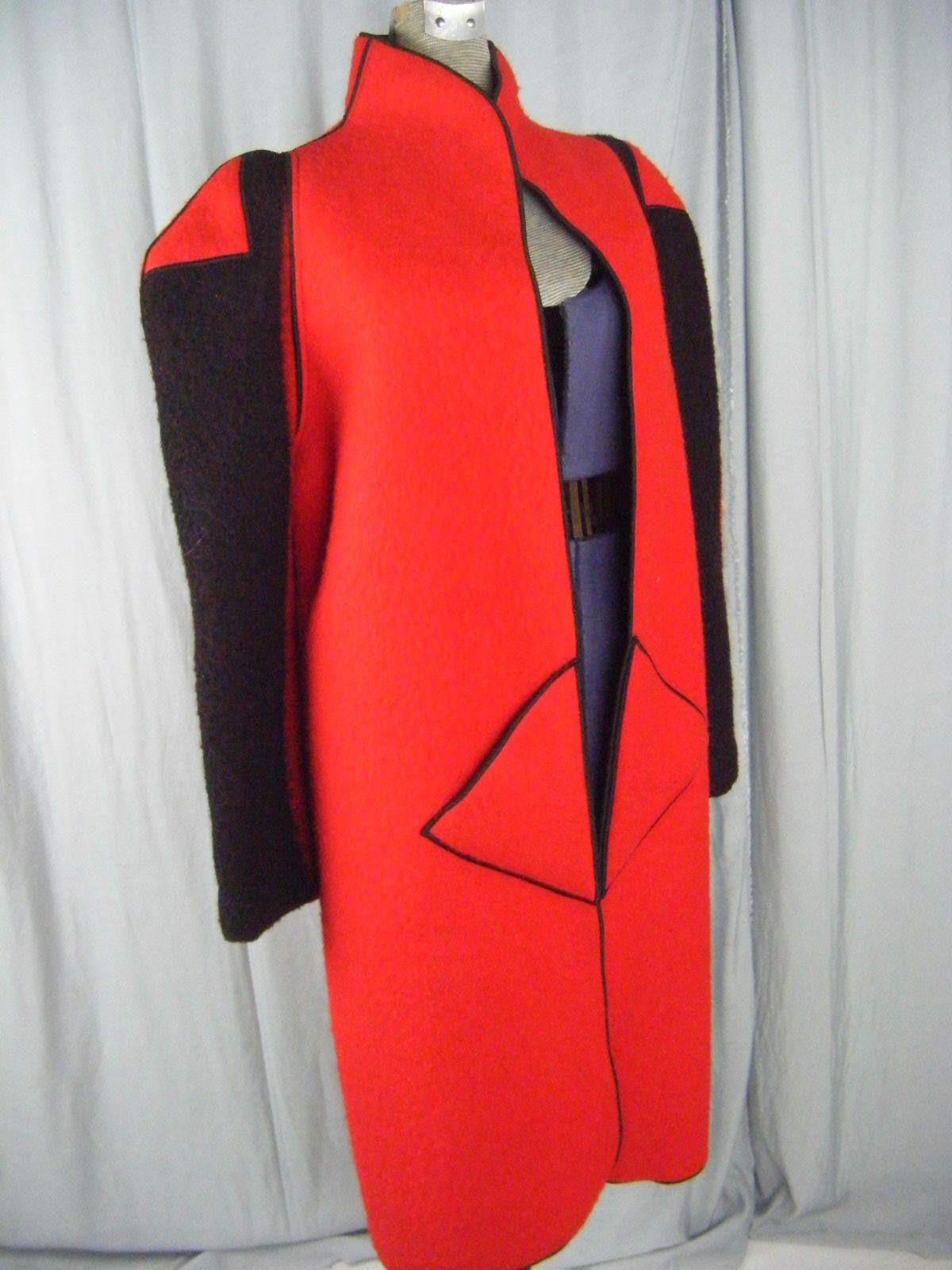 MRS H WINTER Rare Vtg Red/Black Avant Garde HUDSON BAY Blanket Coat- sz 10/M