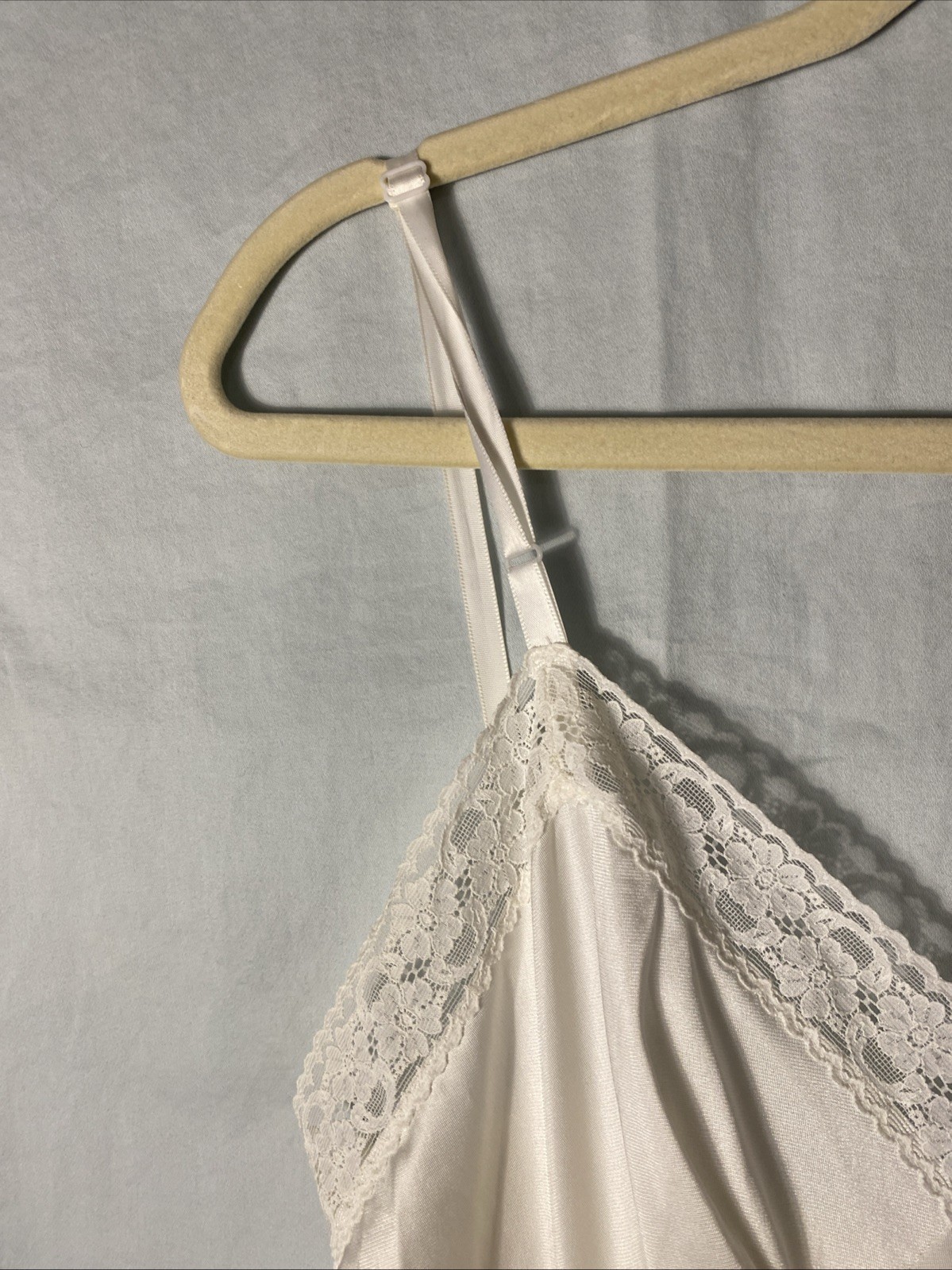 VTG Vanity Fair 10-103 Sz 36 Semi-Sheer White Nylon Lace Trim 24″ Rockabilly