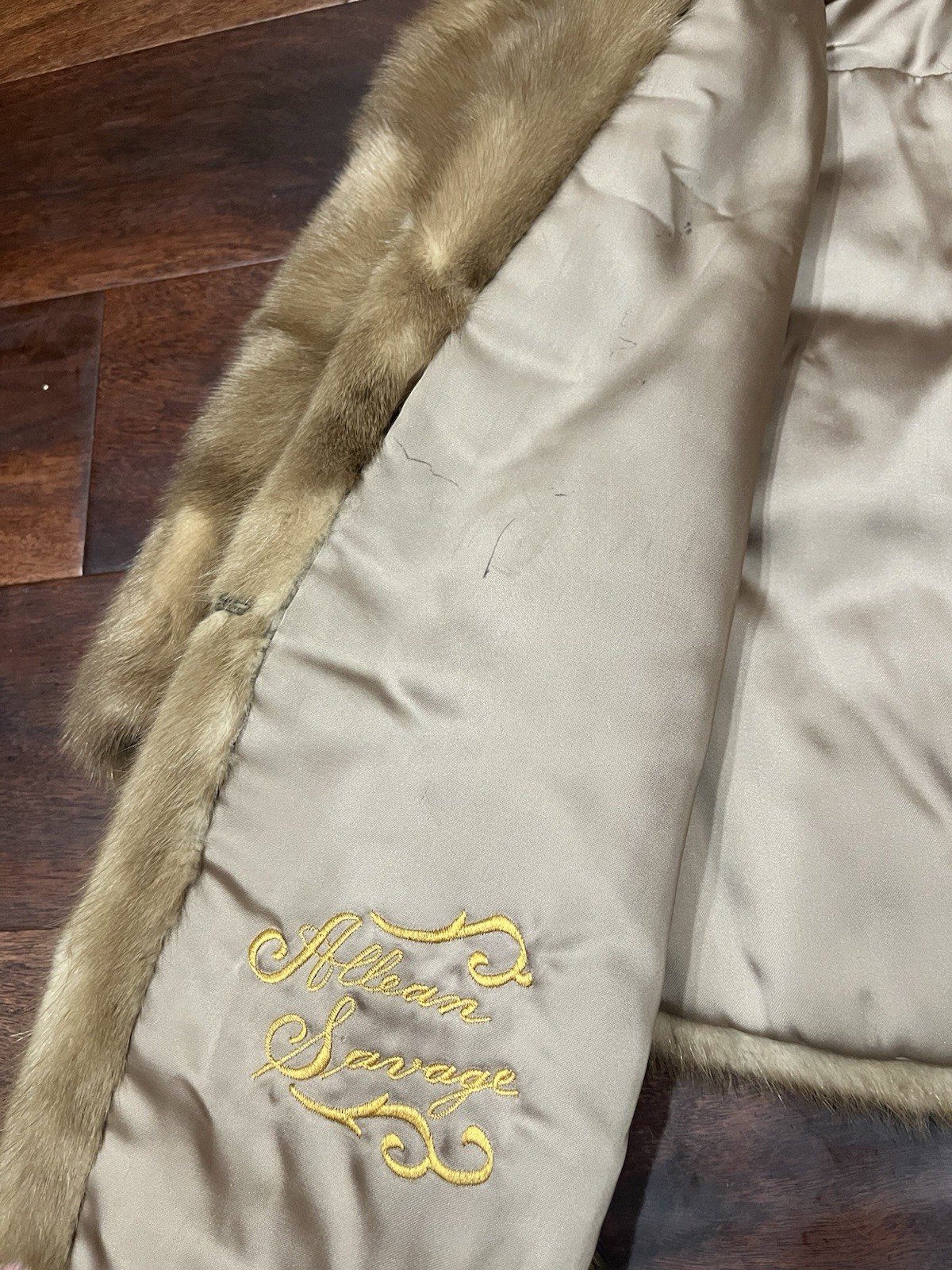Vintage 60s Blonde Mink Fur Cape Stole Shawl Jacket Cropped Bridal Old Hollywood