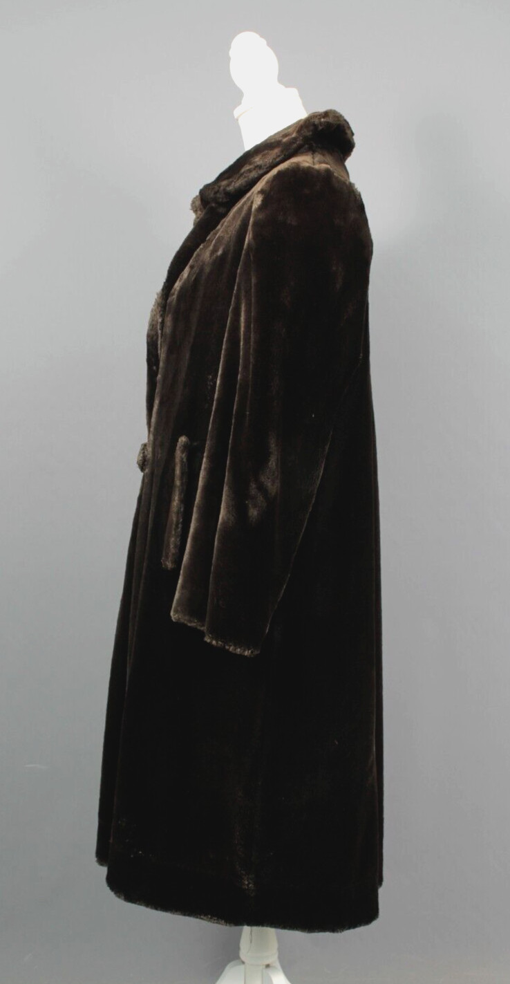 VTG Women’s 30s Brown Velvet Coat W/ Decorative Collar 1930s Sz S/M Skinner’s
