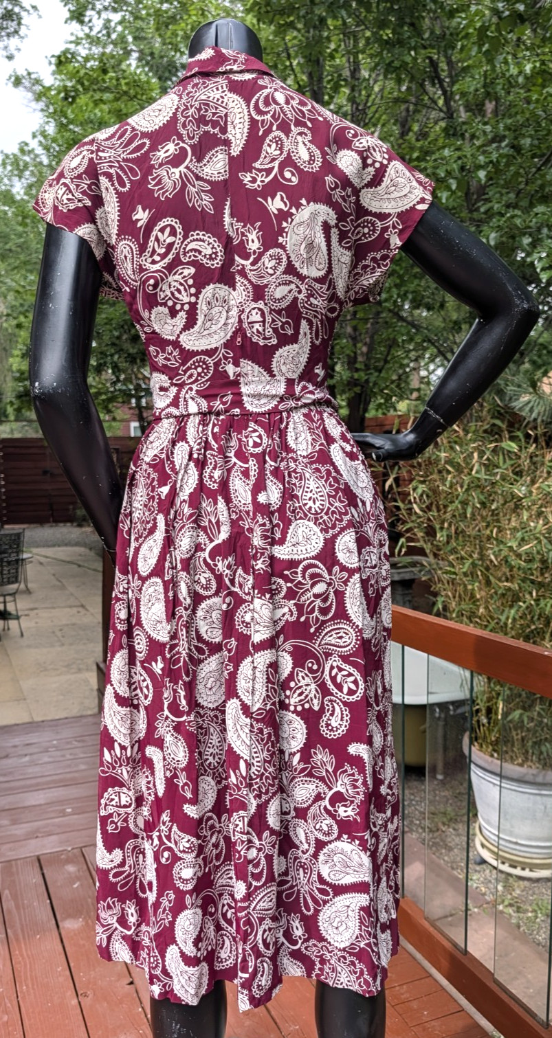 Vintage 40’s burgundy Rayon paisley print rockabilly dance dress w/ belt s xs