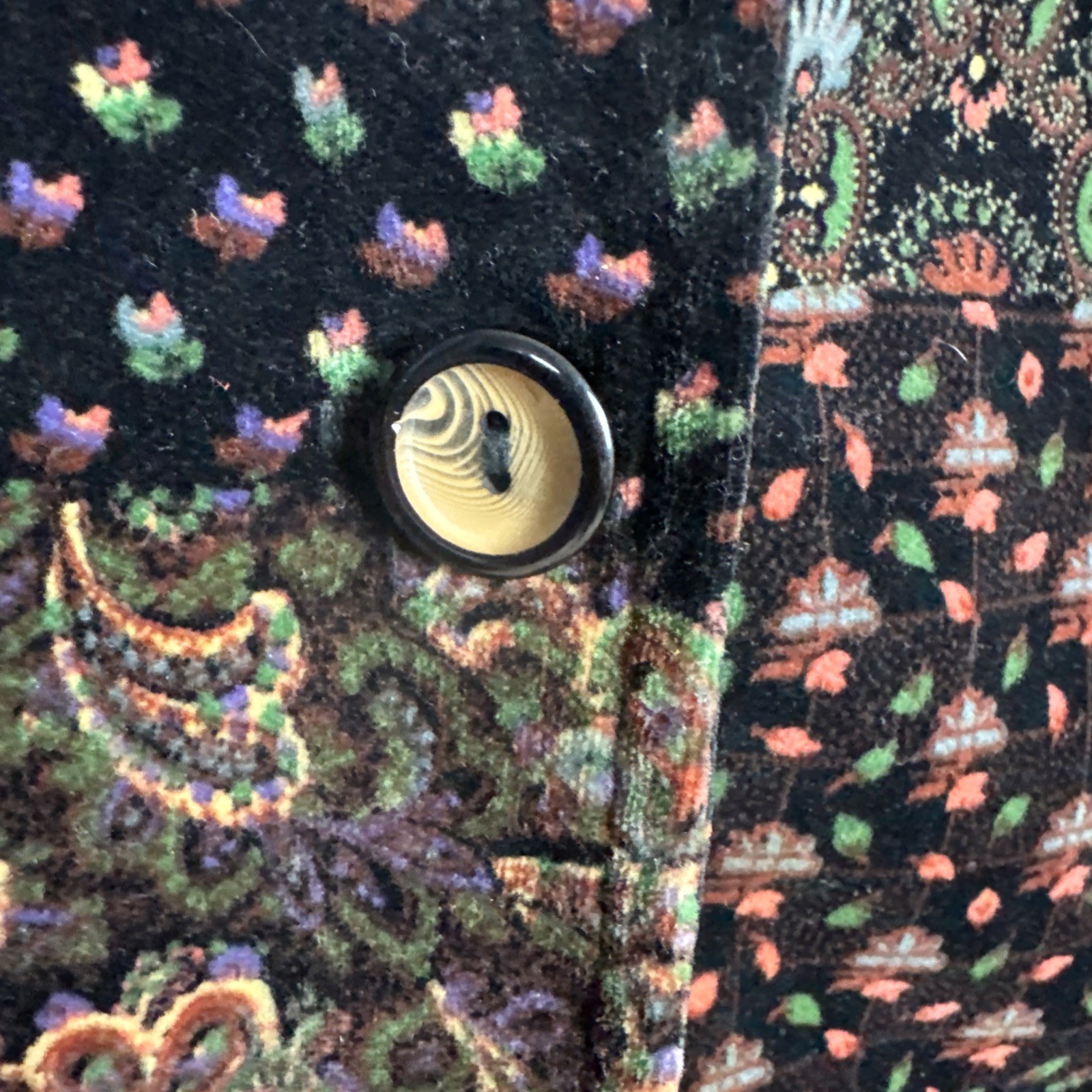 Vintage 1970s Velvet Patchwork Floral Black Blazer Womens XS/S/M *SEE MEAS!