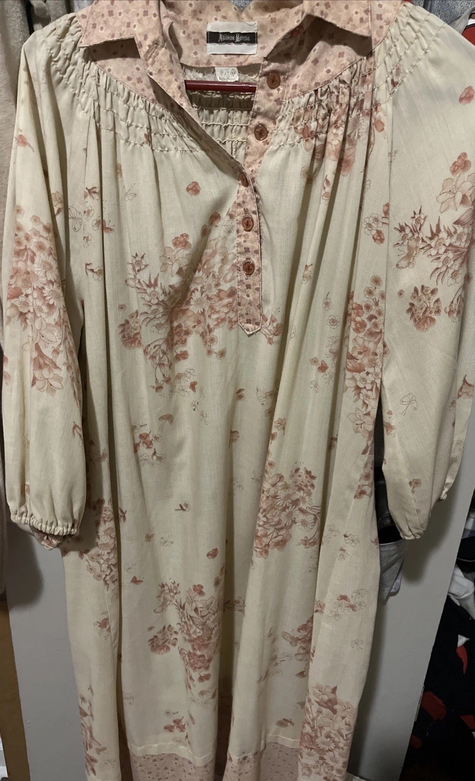 Womens Vint. Nightgown. SM. Nieman Marcus Boho Dressing Gown Prairie Look