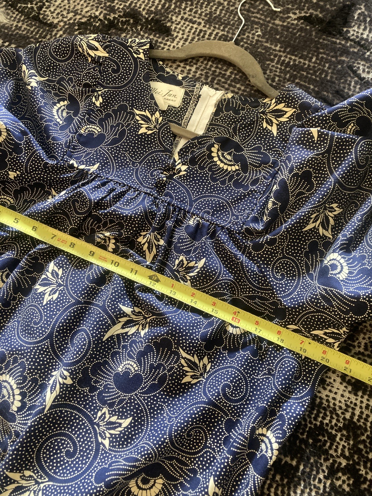 Vtg Mei Jan of Hawaii 60’s 70’s Muumuu maxi boho dress blue floral cotton hippy