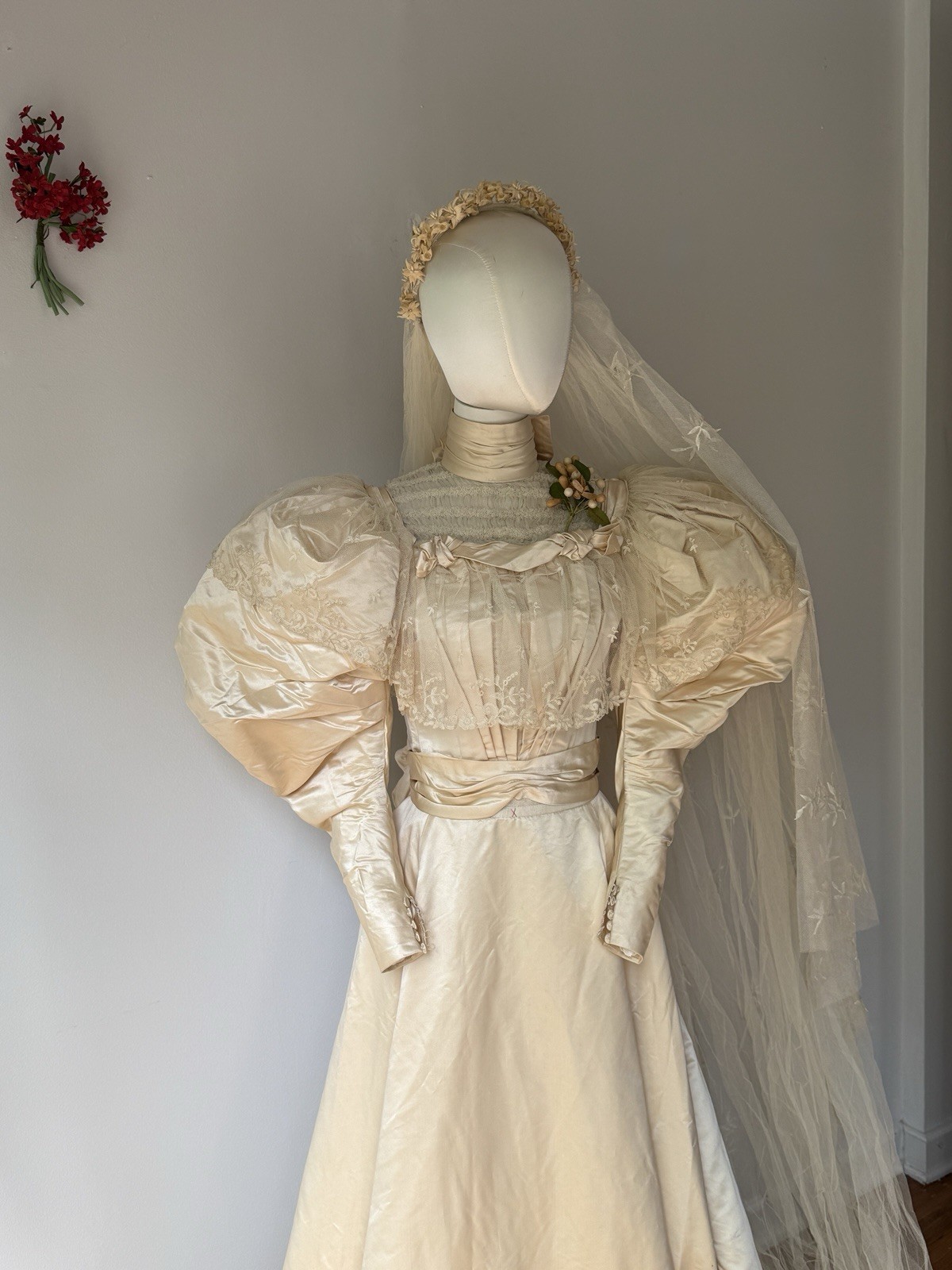 Beautiful Antique Victorian Silk Wedding Dress Bodice, Lace Veil, Shoes Set Rare