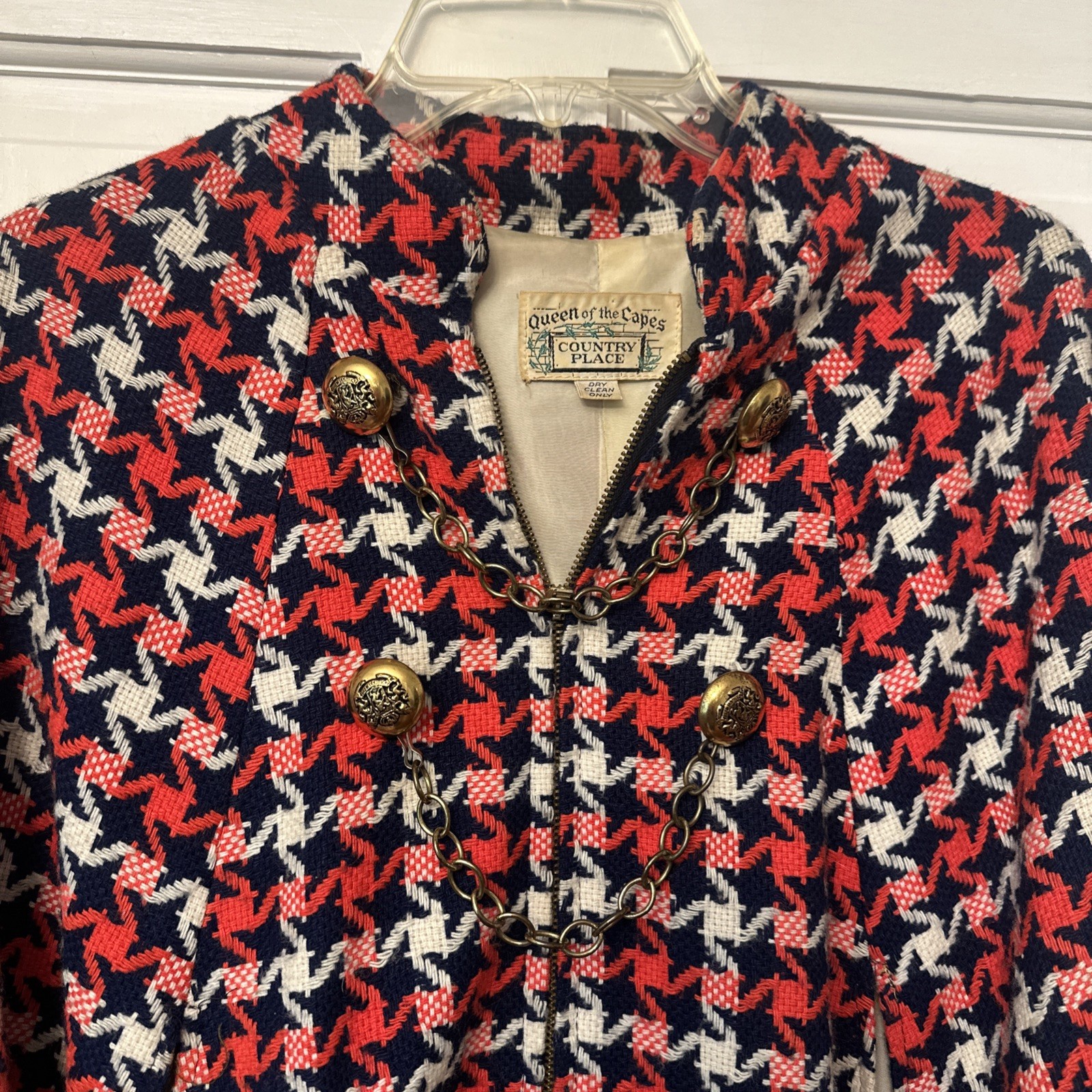 Vintage Queen Of The Capes Plaid Wool Country Place Cape Houndstooth Woven