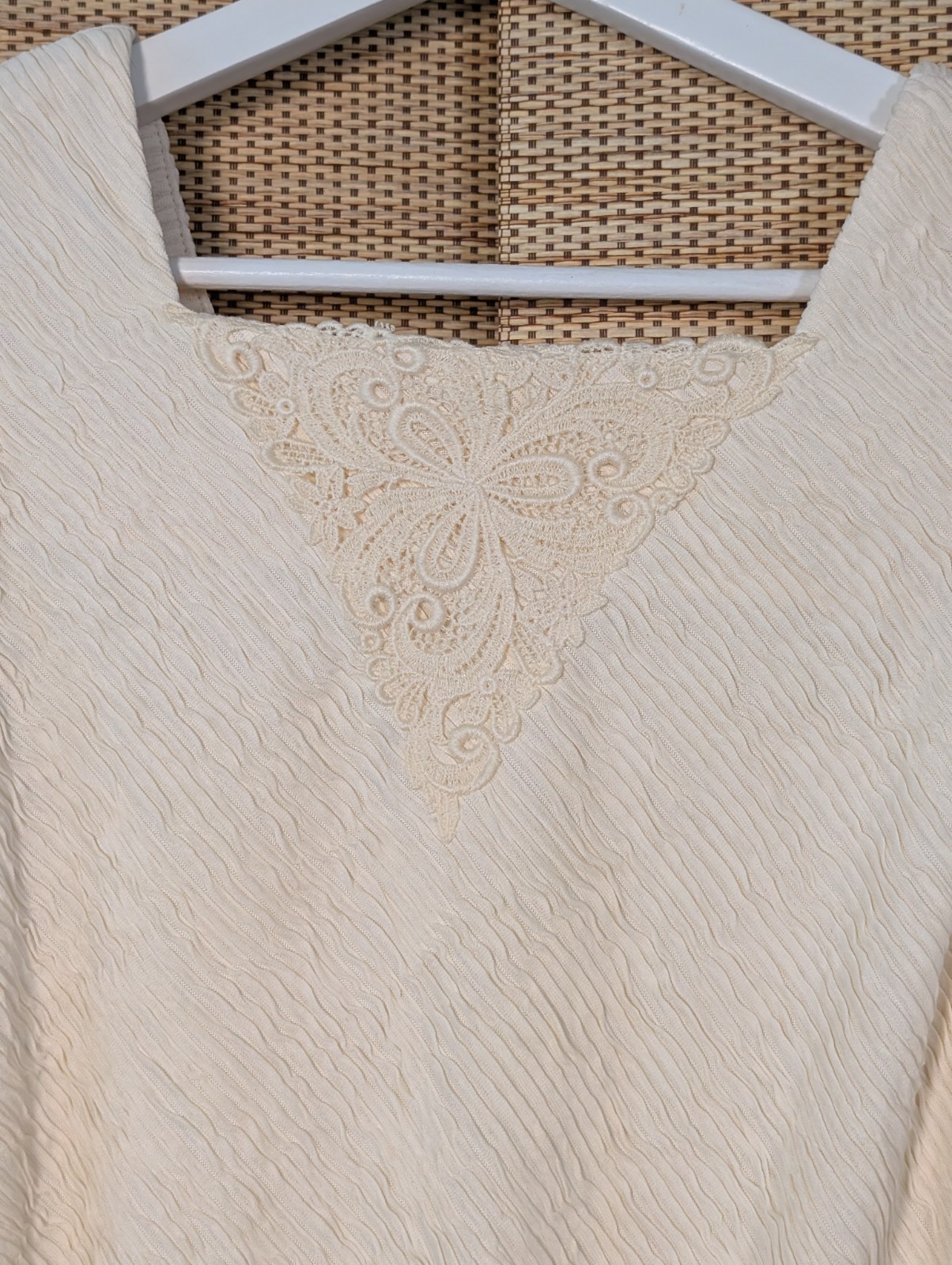 Vintage Long Sleeve Cream Dress 12P Made in USA Cream Crepe Lace Chiffon Wedding
