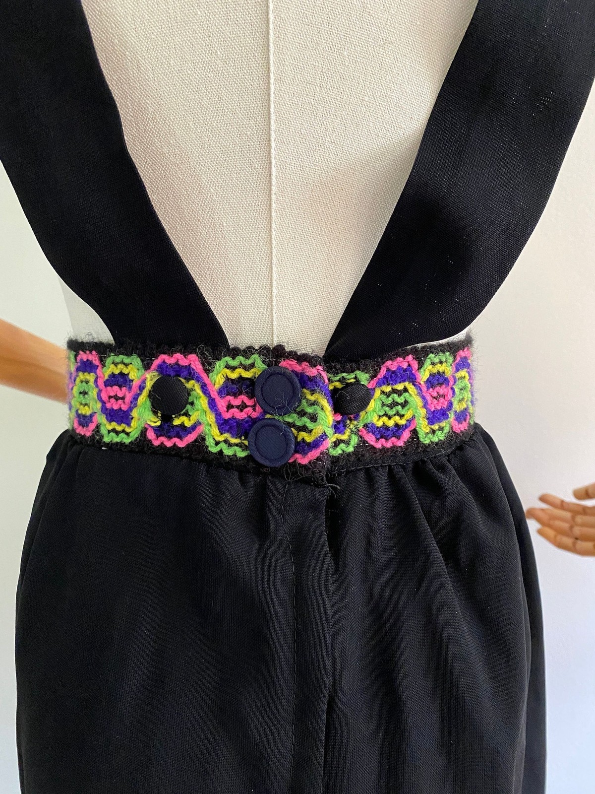 60s overall skirt / 1960s mod jumper / black vintage pinafore school girl skirt