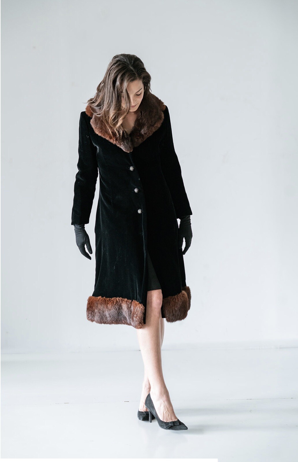 Elegant Vintage Black Velvet Coat, Rich Red Brown Fur Collar & Hem, 1930’-40’s