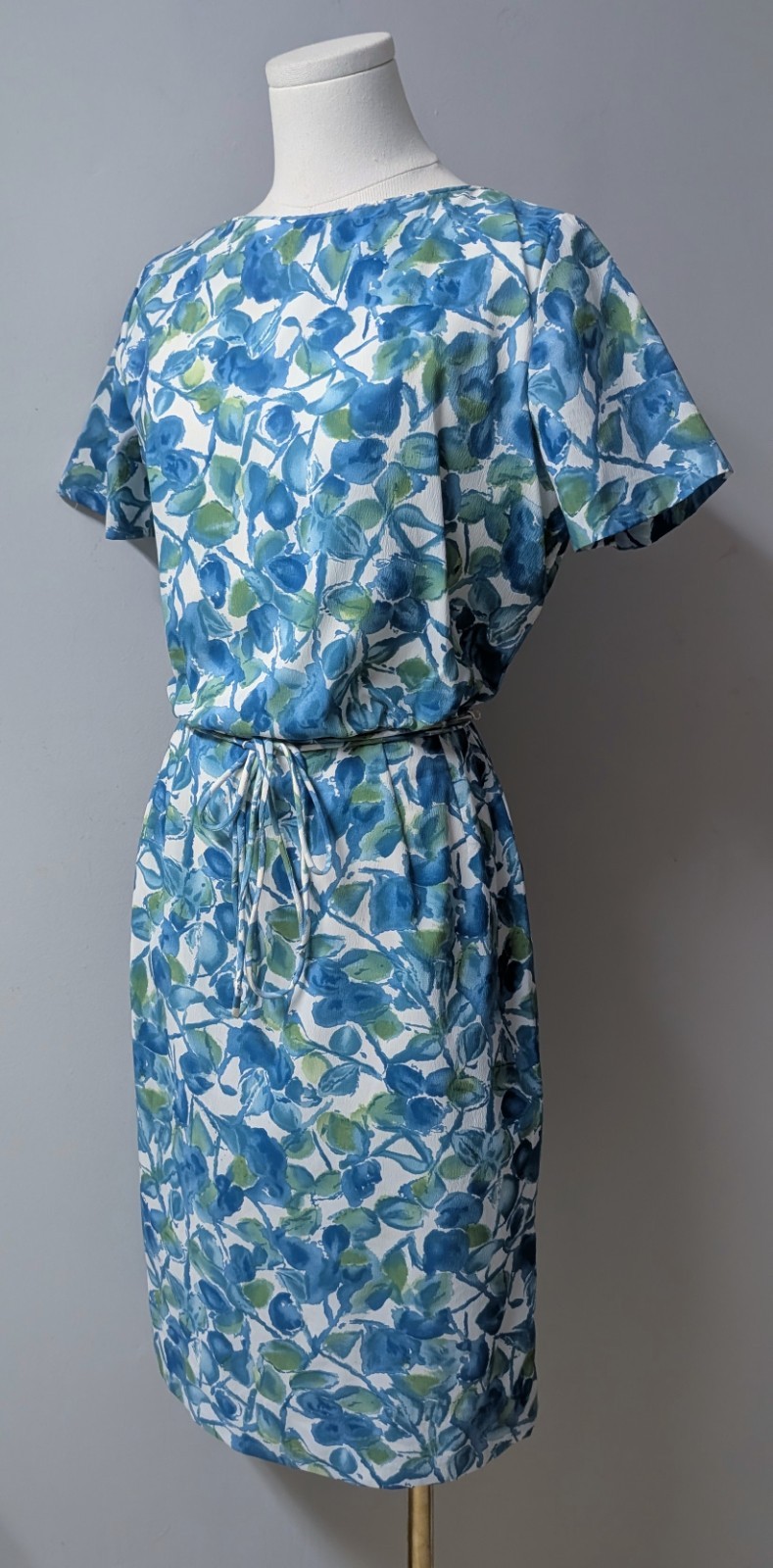 Vintage 60’s Floral Blue White Crepe Pencil Dress Belt Metal Zip S