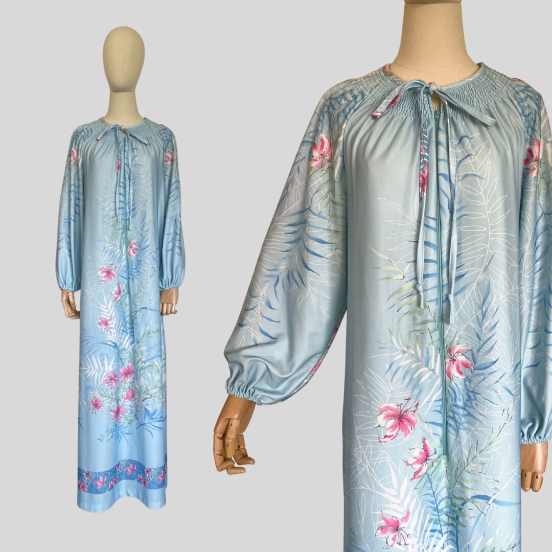 Vintage 1970s Loungewear Lounge House Dress Evelyn Pearson Joseph Magnin Blue