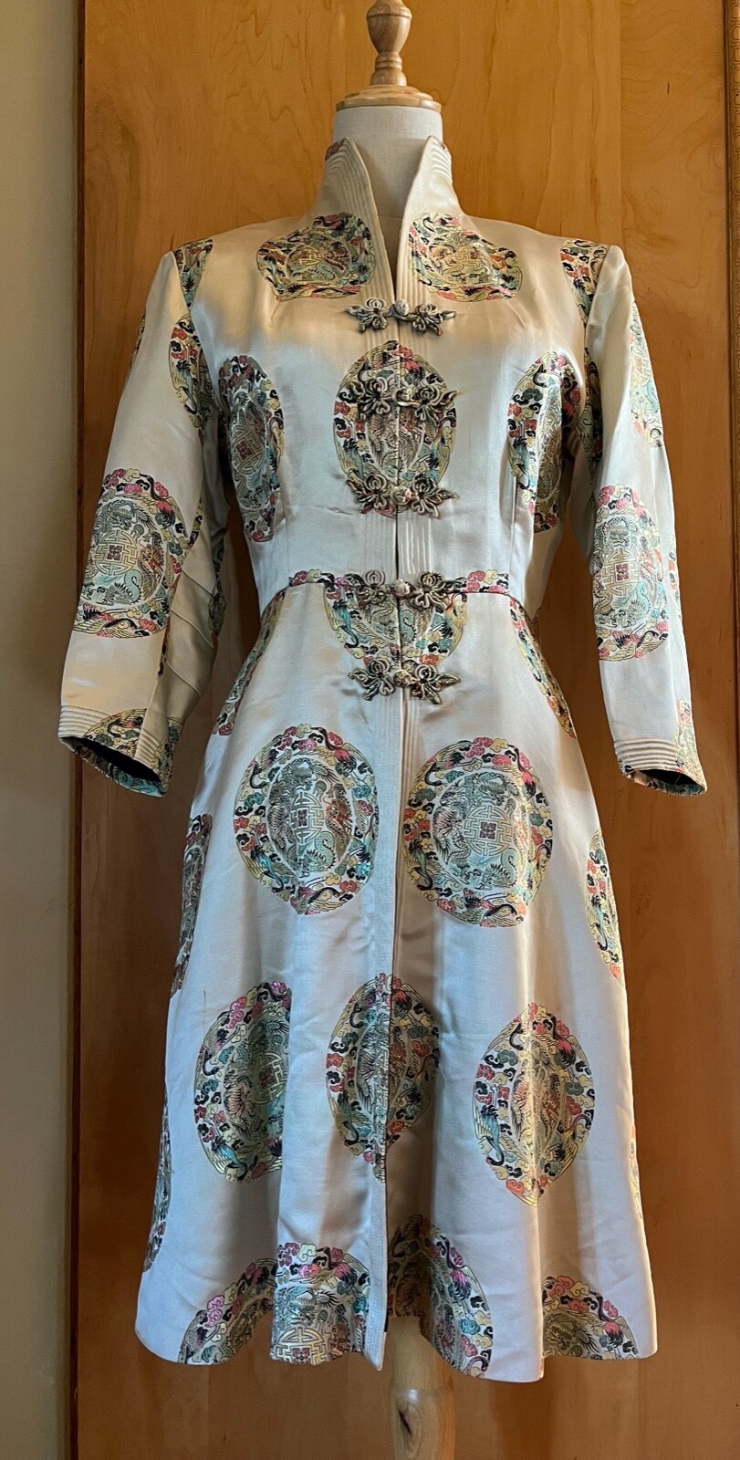 WOMEN’S VINTAGE DYNASTY HONG KONG CHINESE SILK BROCADE DRESS COAT JACKET XS / S