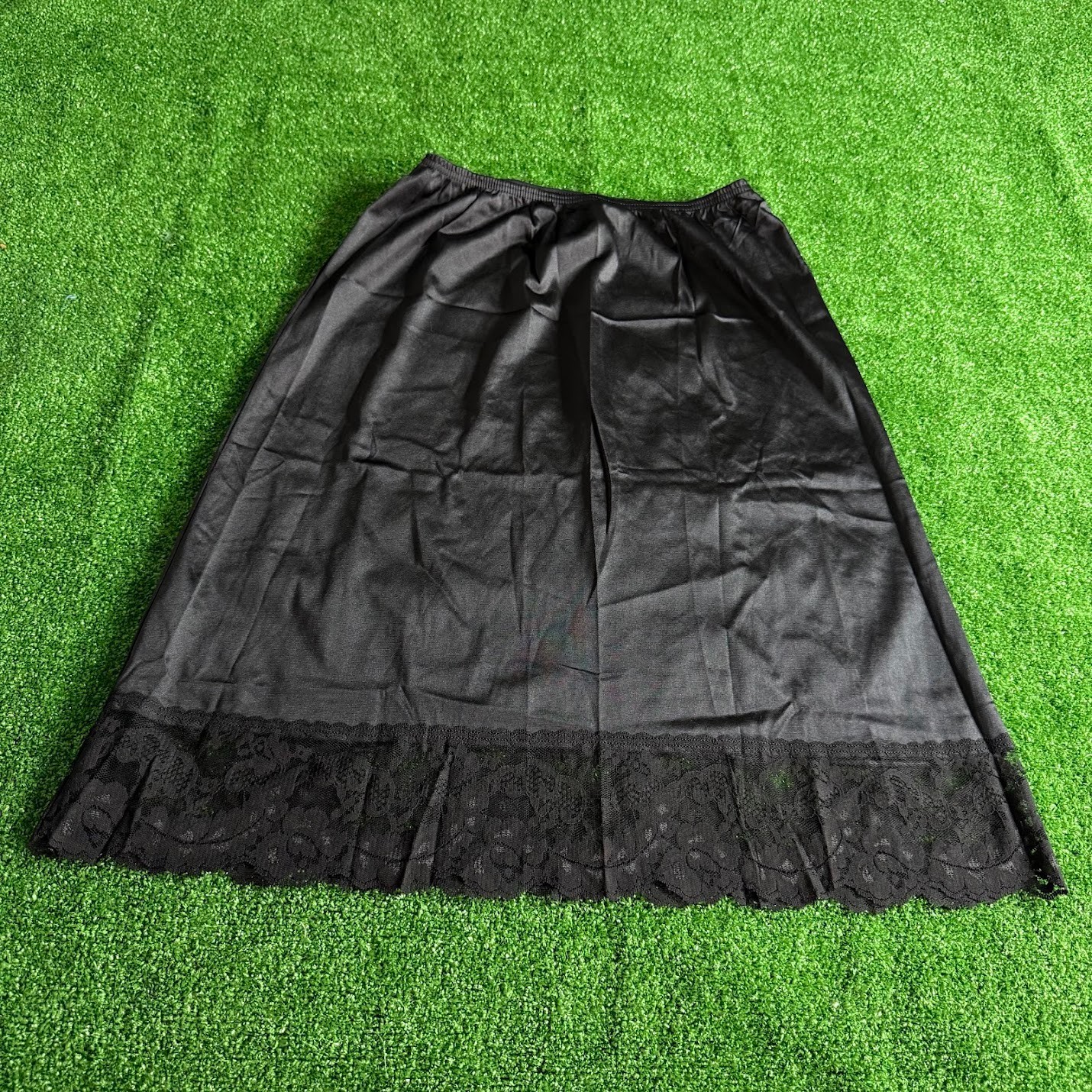 Vintage Vassarette Black Nylon Tricot Lace Details Half Slip Made in USA Size M