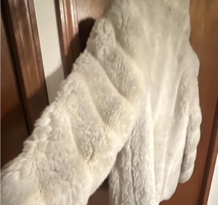Donnybrook Women’s Vintage Faux Fur Coat White Ivory Regular Size Made in USA