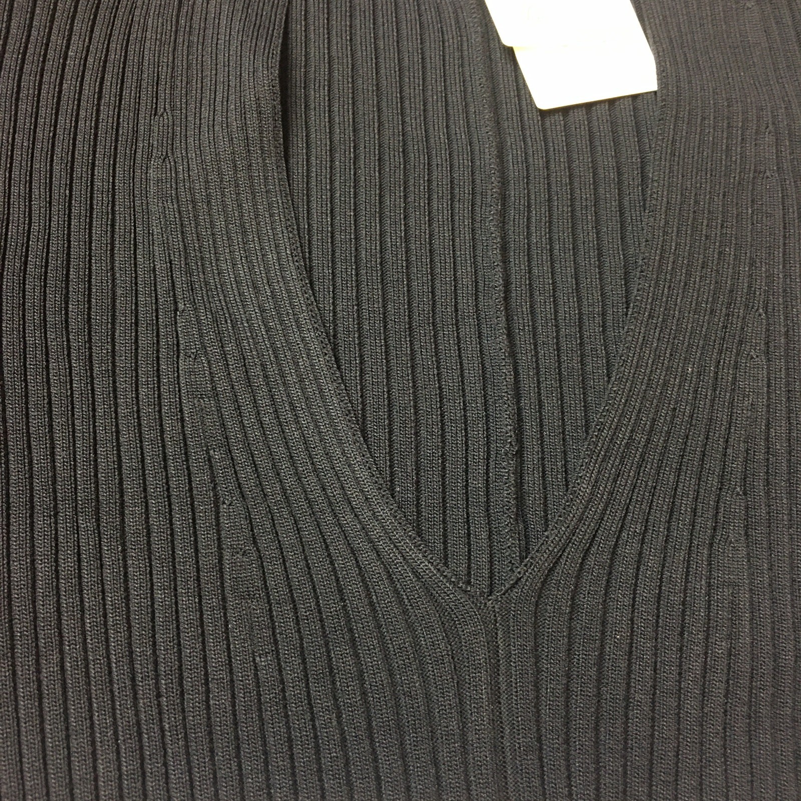 NWT ted baker rib detail knit top with extreme sleeves Size 4 Black