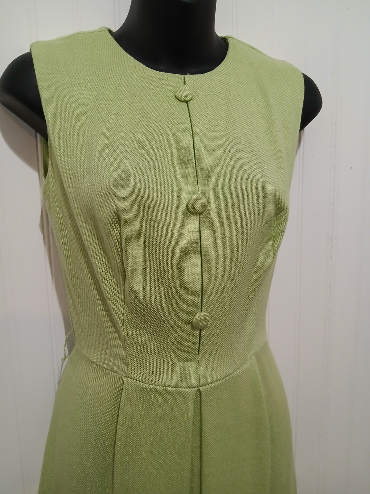 True Vintage Light Green Mod Fit Flare Sleeveless Mini Dress 60s 29″C