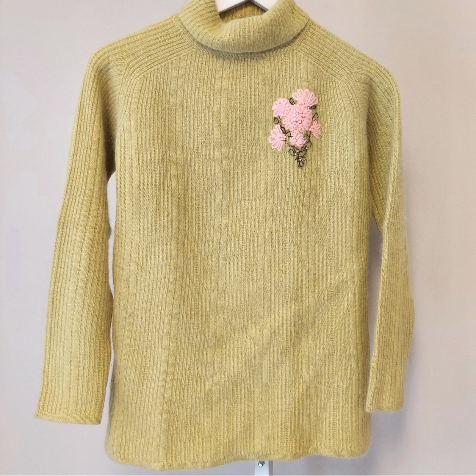 Vintage Joyce Chartreuse Lambswool Angora Embroidered Turtleneck Sweater M 70s
