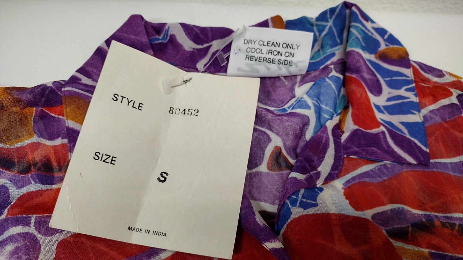 1990s Crop Style Short Sheer Shirt Unisex Purple Floral Rayon Tie Front GAY