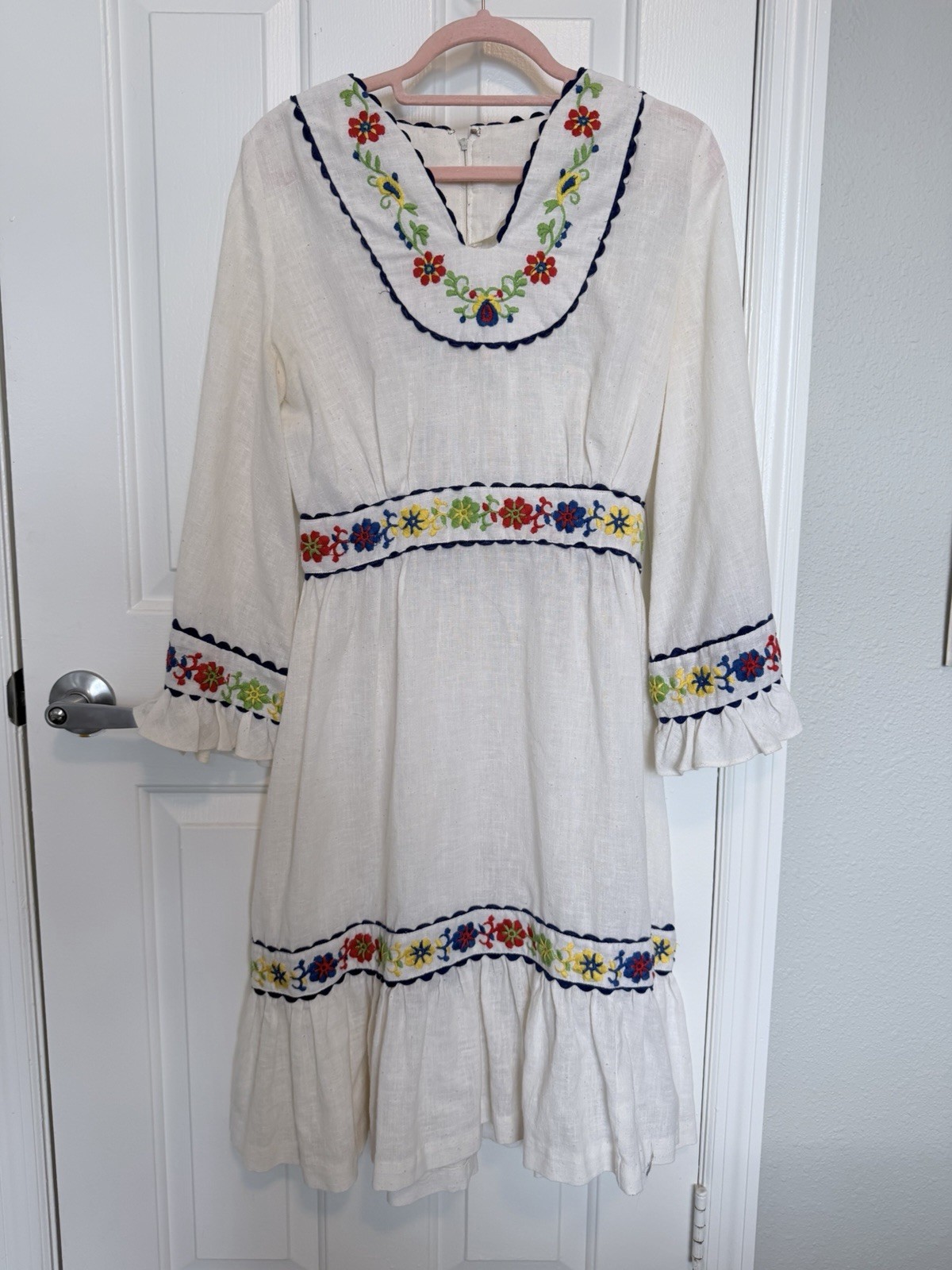 Sears Fashions Bohemian Vintage Embroidered Dress White Long Sleeve Multicolor