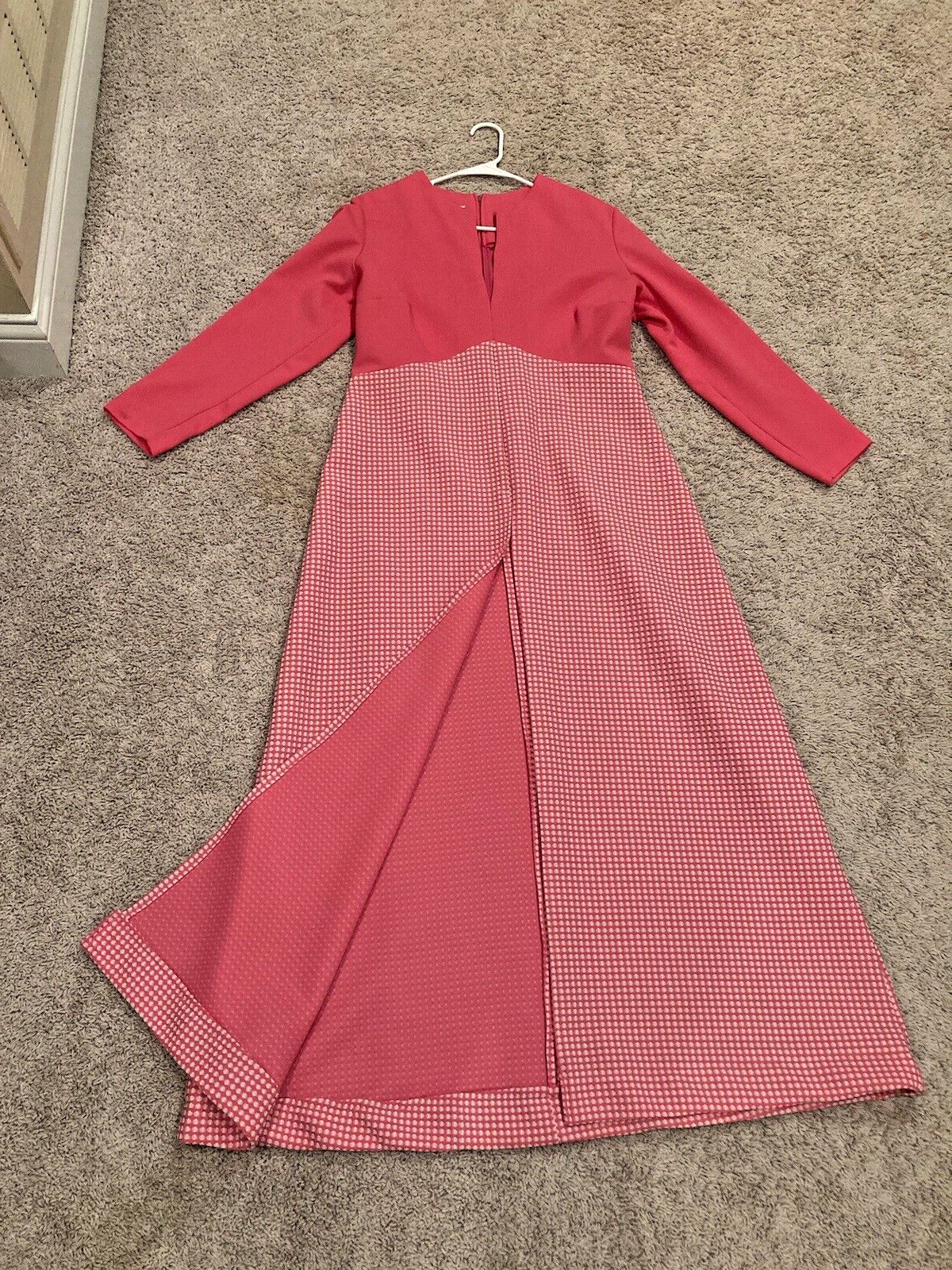 VINTAGE PURITAN FOREVER YOUNG 1970’S PINK CHECKED LONG SLEEVE MAXI DRESS – M