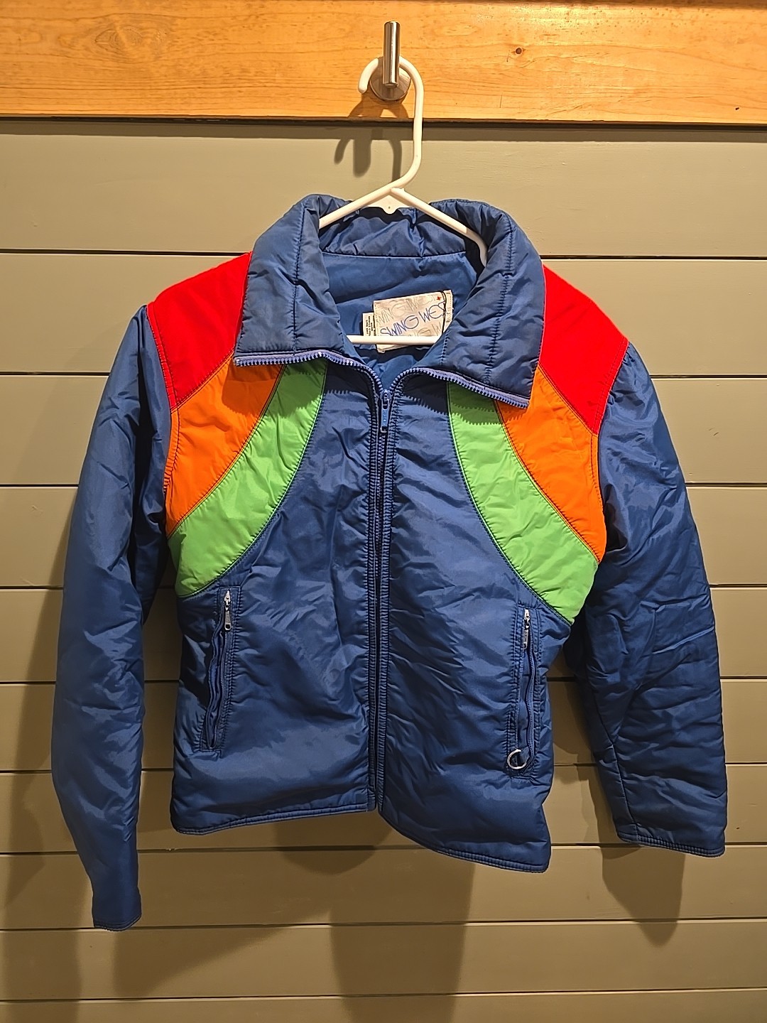 1980s Swing West rainbow striped puffer ski jacket. Size Small Great Condition!