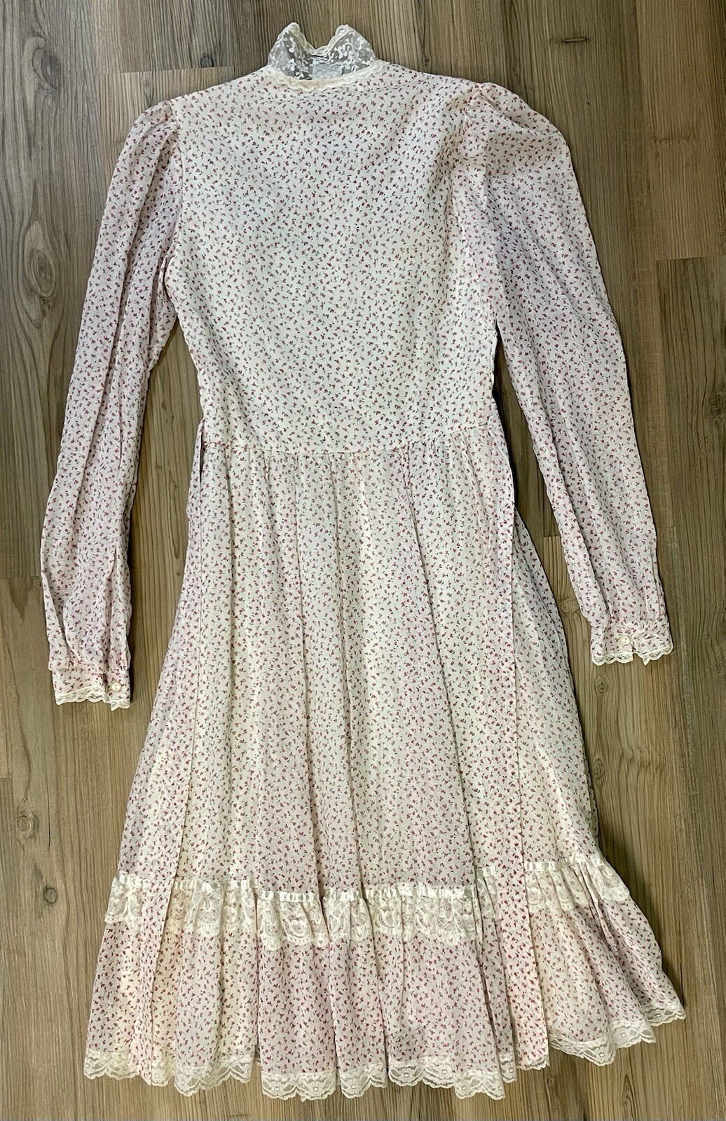 Vintage Mint Condition Gunne Sax By Jessica White Floral Dress