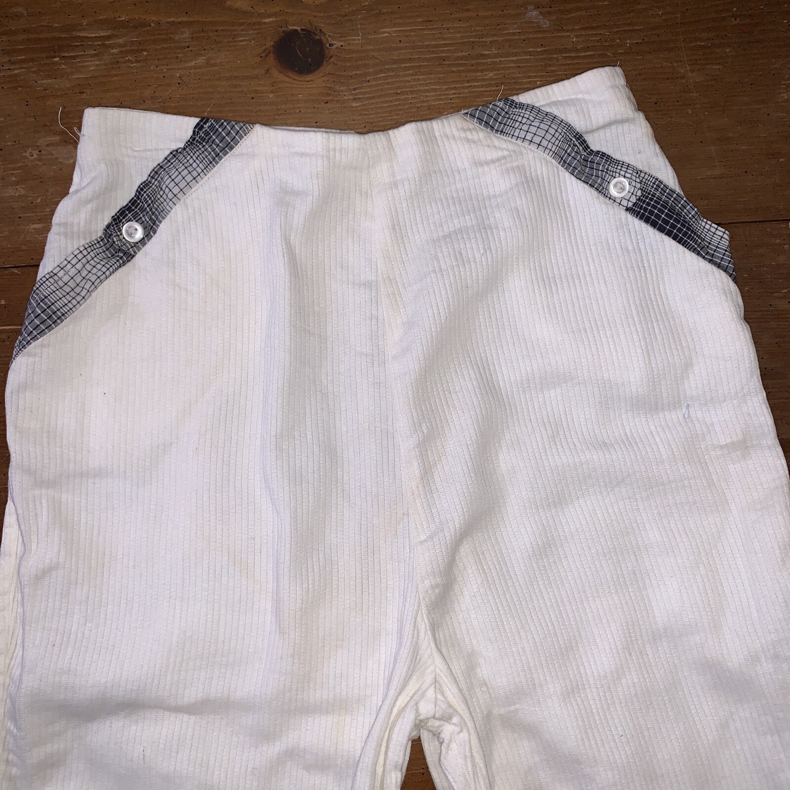 1950s Vintage White Pants Capris Pedal Pushers Black Plaid Trim XS 26w SO CUTE!