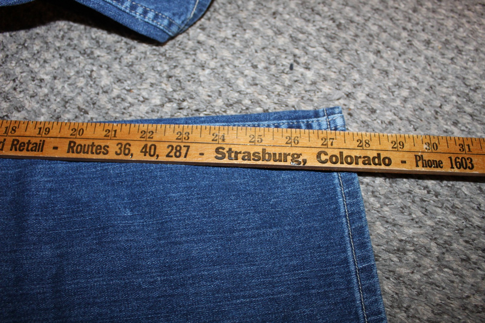Riders Relaxed Fit Women’s Blue Denim Jeans Size 14P Petite 27″ Inseam Cotton
