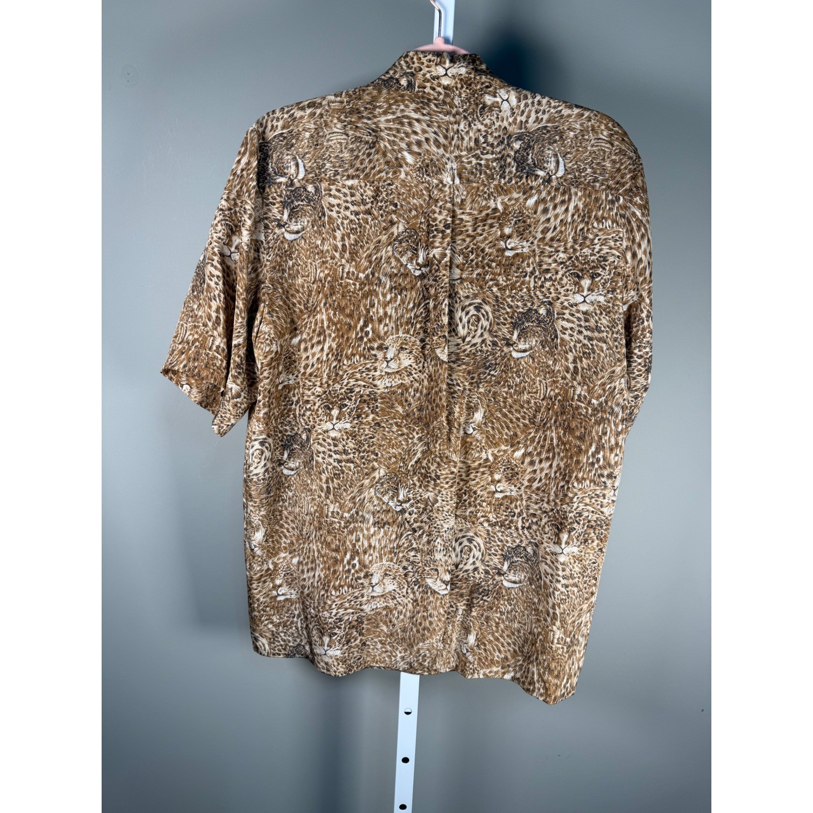 Vintage Doncaster Silks 100% Silk Leopard Cat Print Blouse Medium Safari