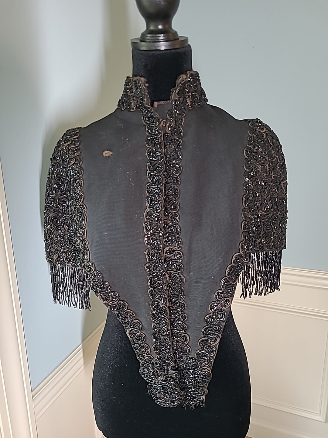 Victorian 19TH C Heavy Jet Silk Beaded Mourning Cape Capelet Beaded Tastle Trim