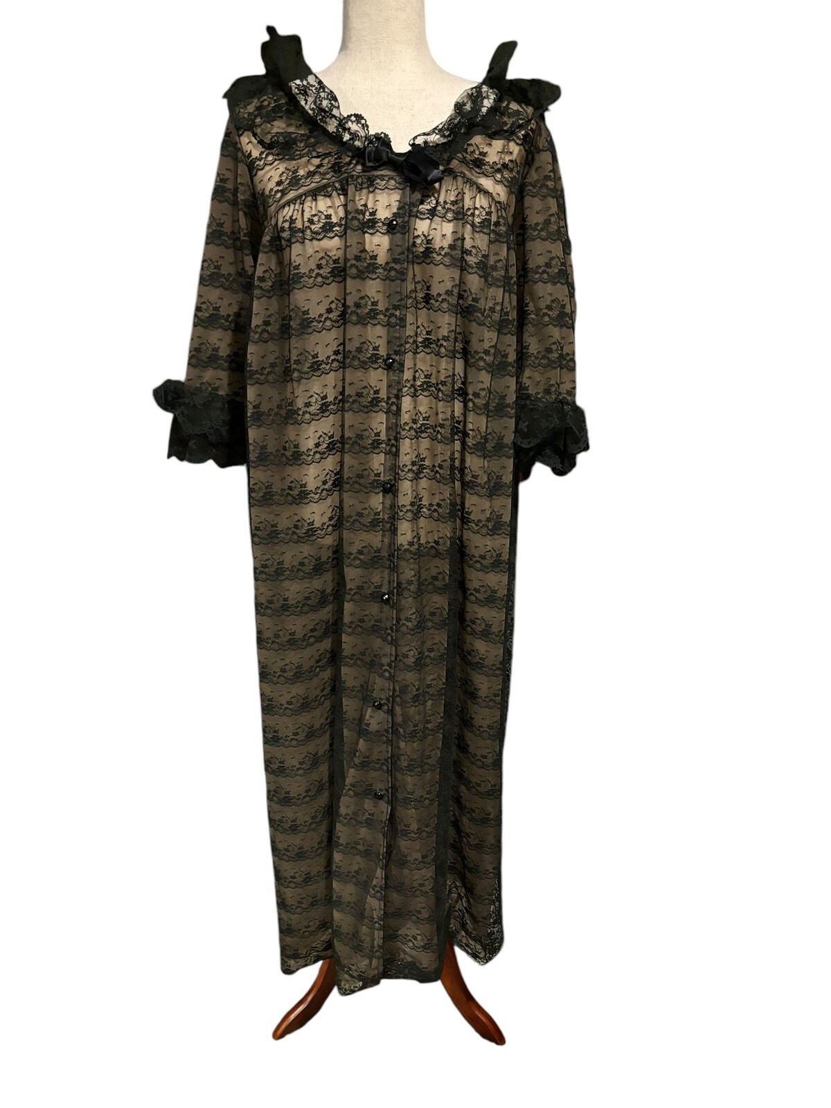 1960’s Black & Nude Nylon Lace Robe Sleepwear Bows Buttons Women’s S Union Made