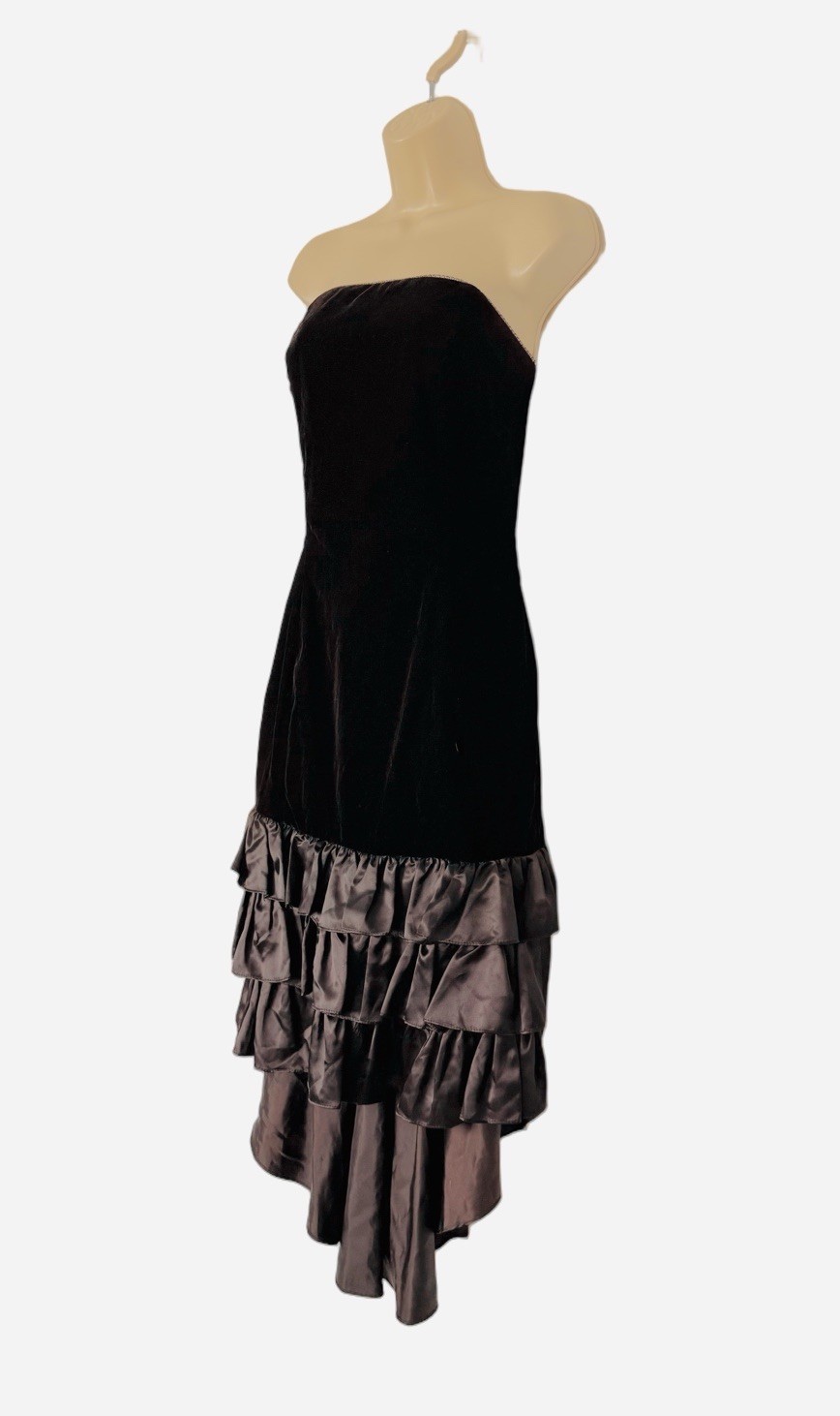 L.A. Glo Vintage 90s Velvet Ruffled Layered Hem Cocktail Dress Size 11/12 Party