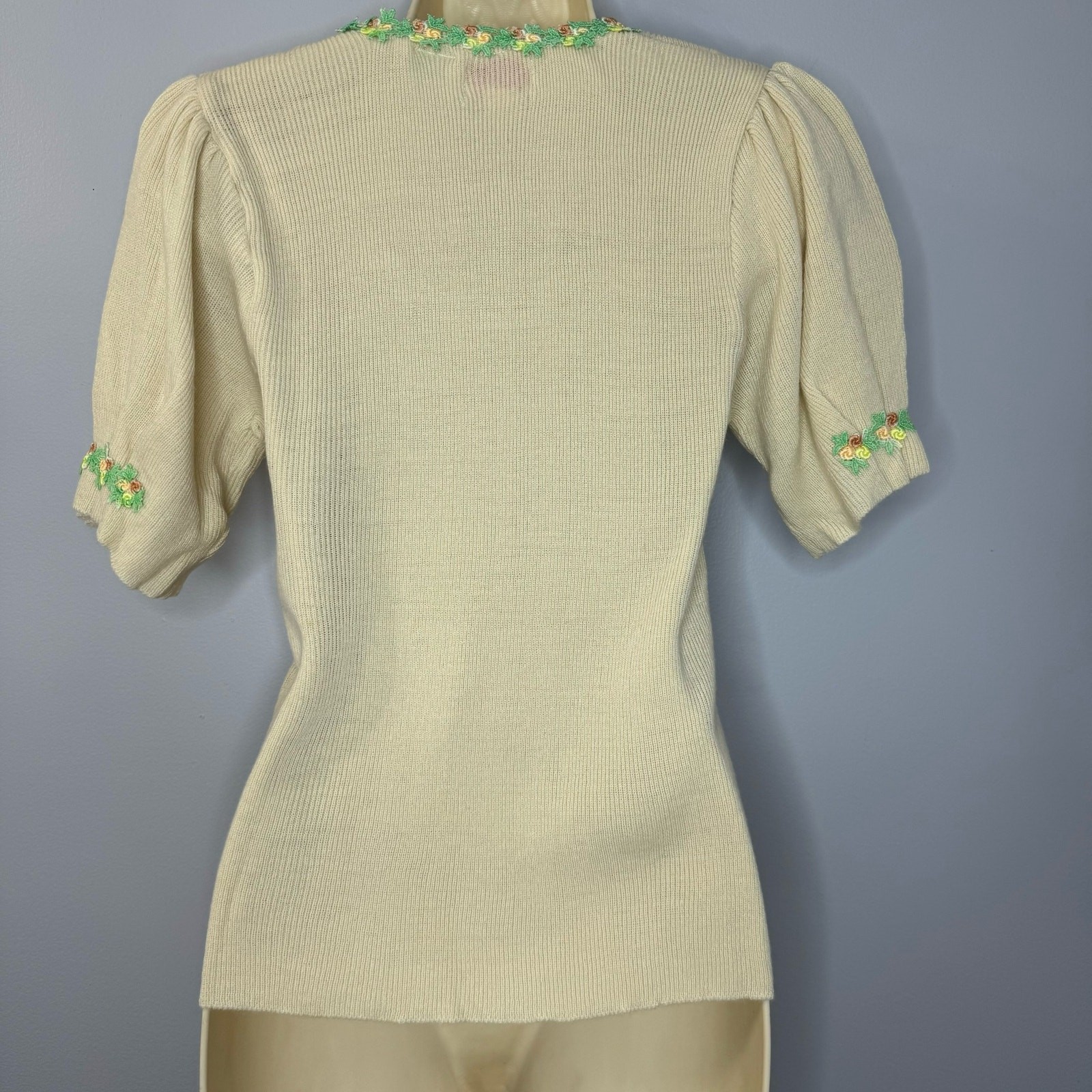 Helen Sue Vtg 70s Knit Sweater Blouse Flower Aplique Stretch Cream Deadstock